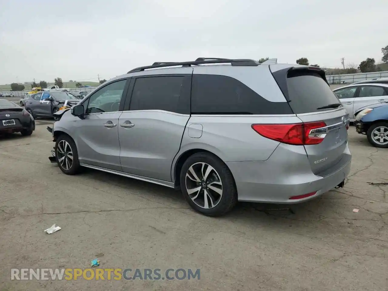2 fotografías del automóvil dañado 5FNRL6H9XKB008017 HONDA ODYSSEY 2019