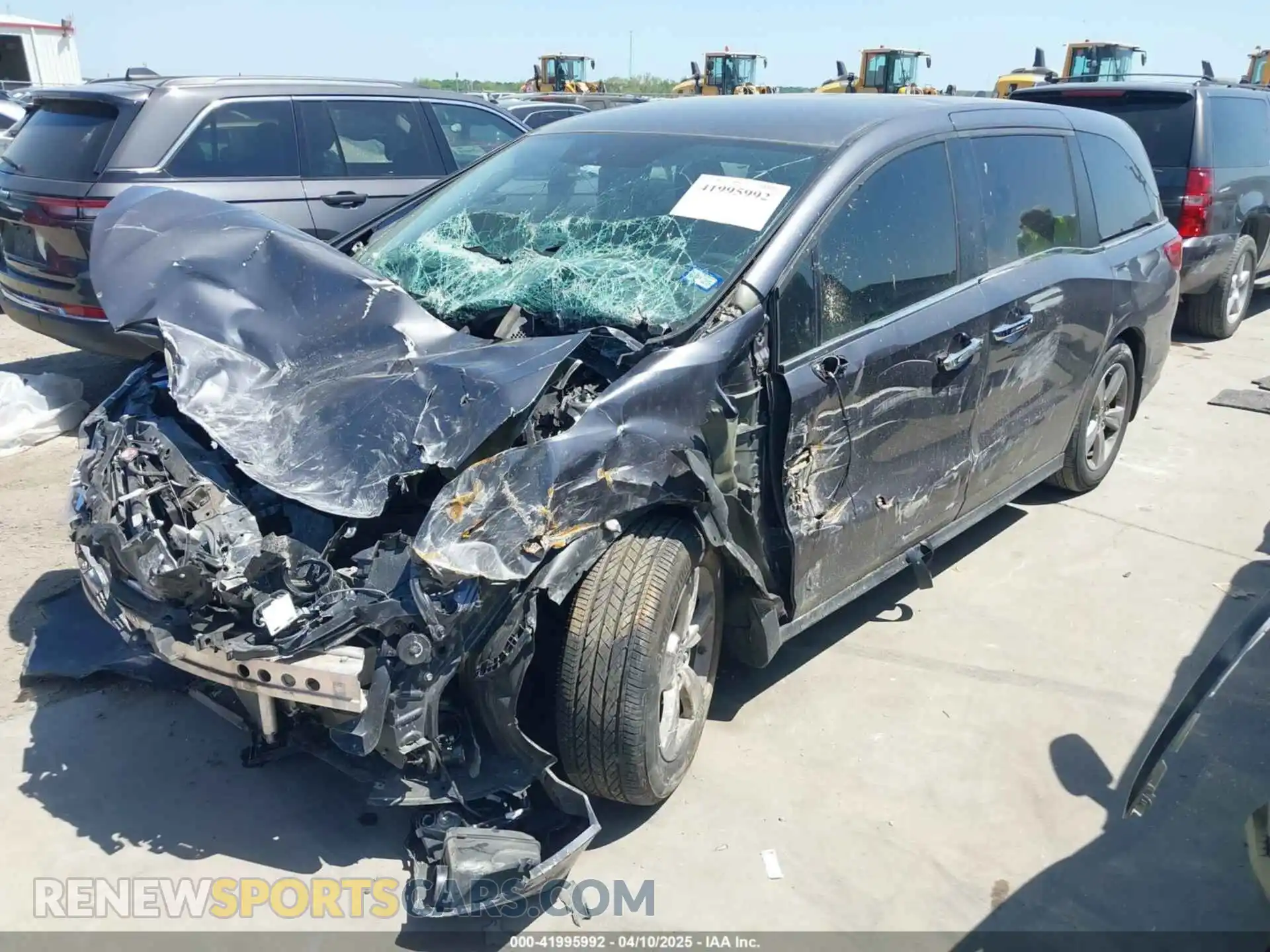 2 Фотография поврежденного автомобиля 5FNRL6H52LB000640 HONDA ODYSSEY 2020