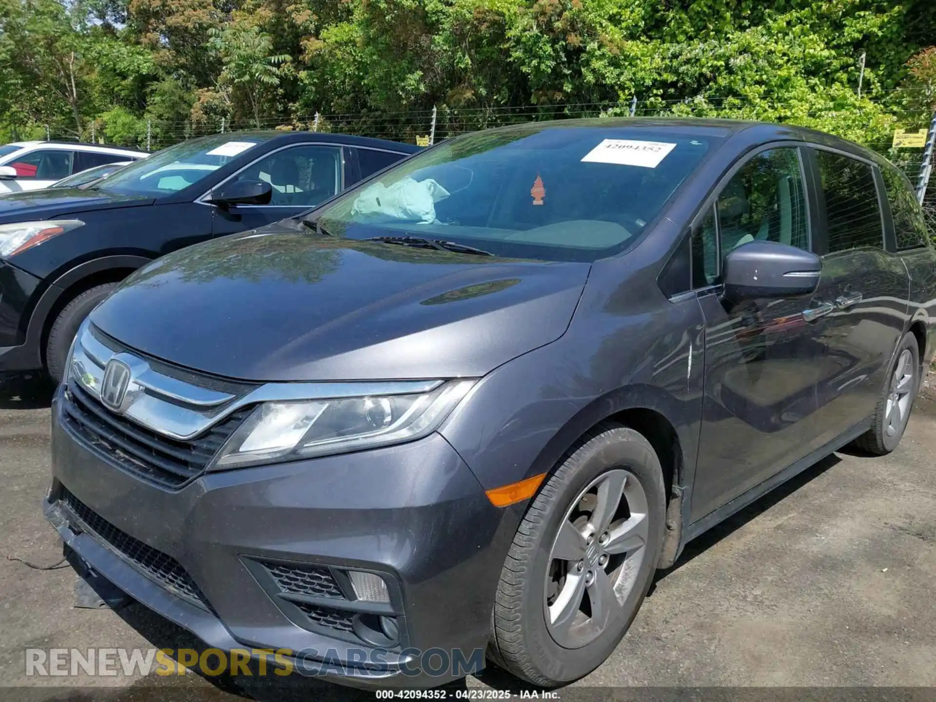2 Photograph of a damaged car 5FNRL6H55LB031767 HONDA ODYSSEY 2020