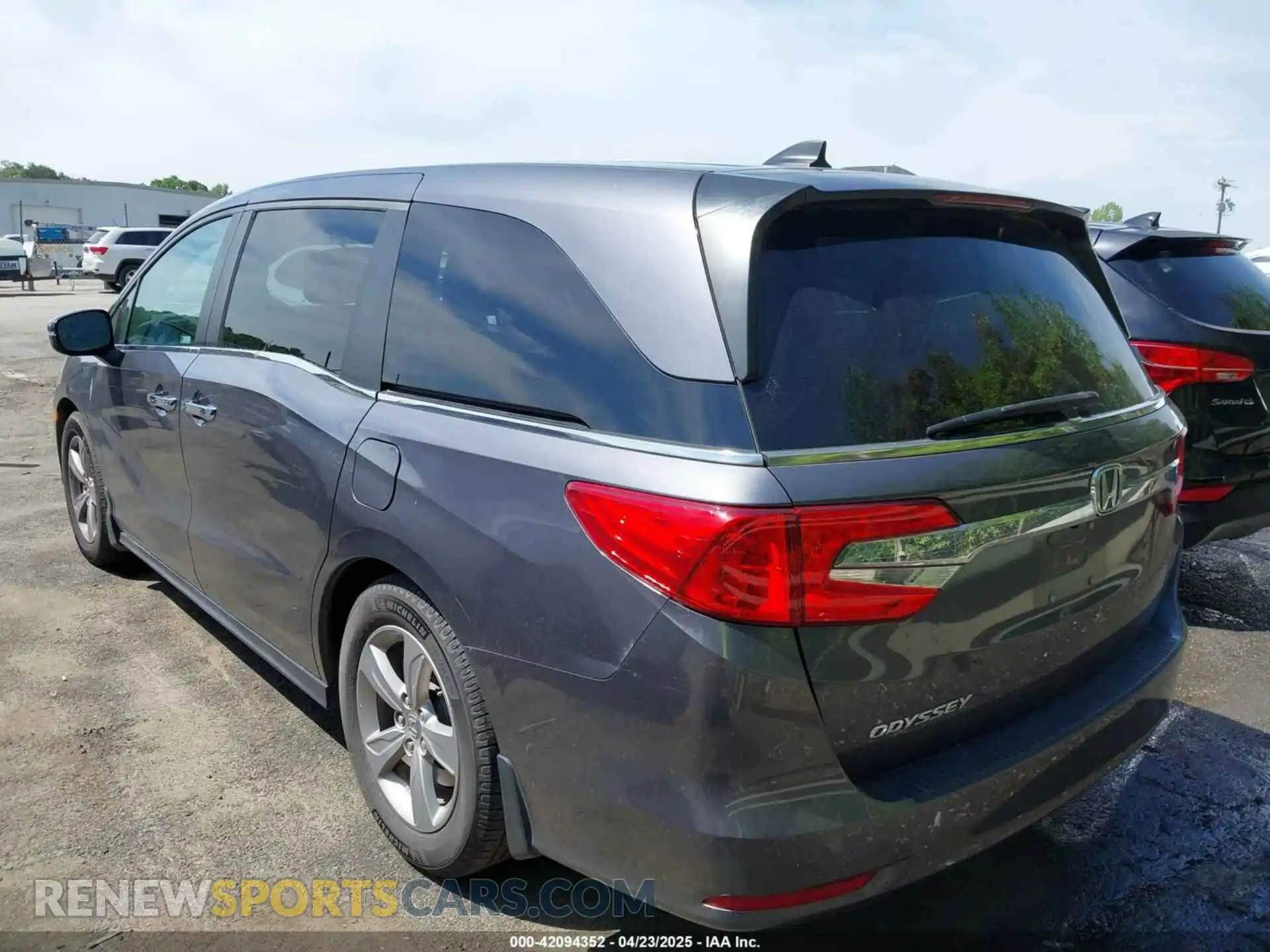 3 Photograph of a damaged car 5FNRL6H55LB031767 HONDA ODYSSEY 2020