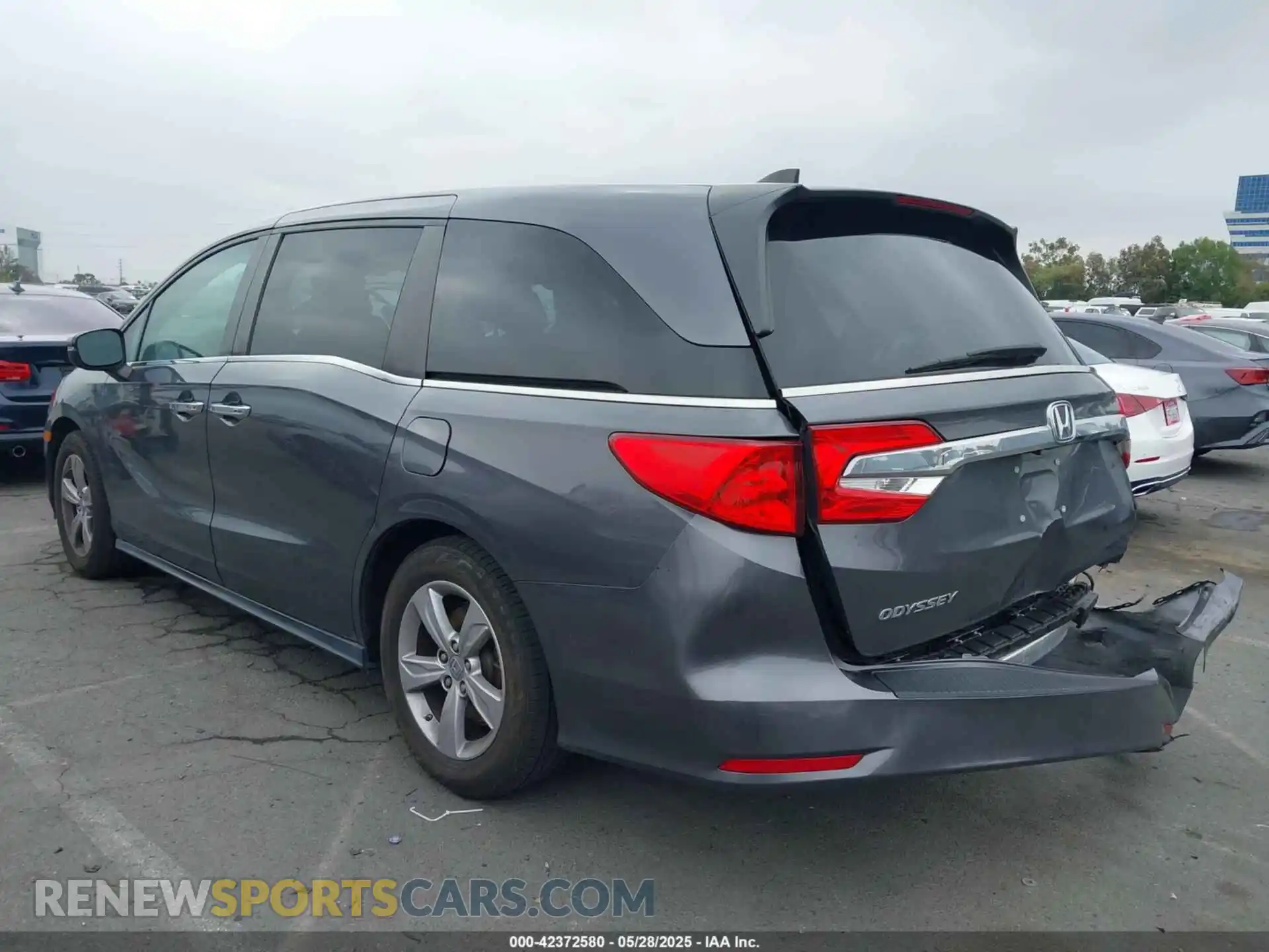 3 Photograph of a damaged car 5FNRL6H71LB035476 HONDA ODYSSEY 2020