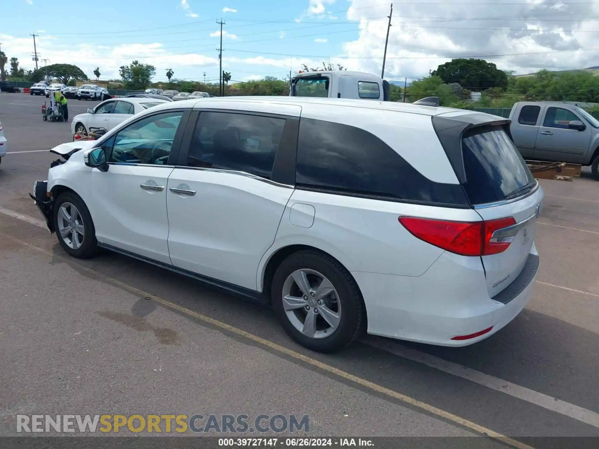3 Photograph of a damaged car 5FNRL6H72LB015771 HONDA ODYSSEY 2020