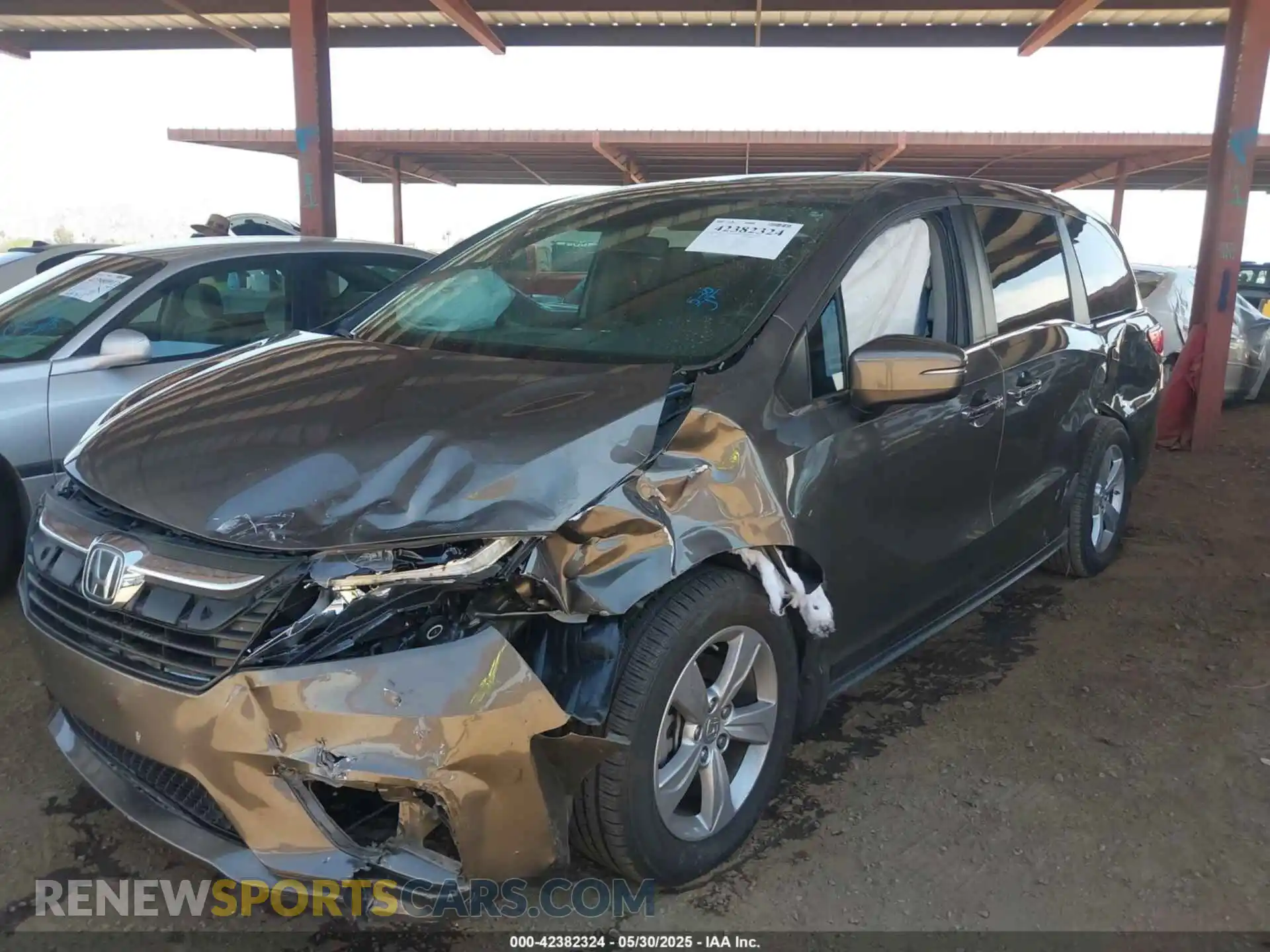2 Photograph of a damaged car 5FNRL6H74LB011009 HONDA ODYSSEY 2020