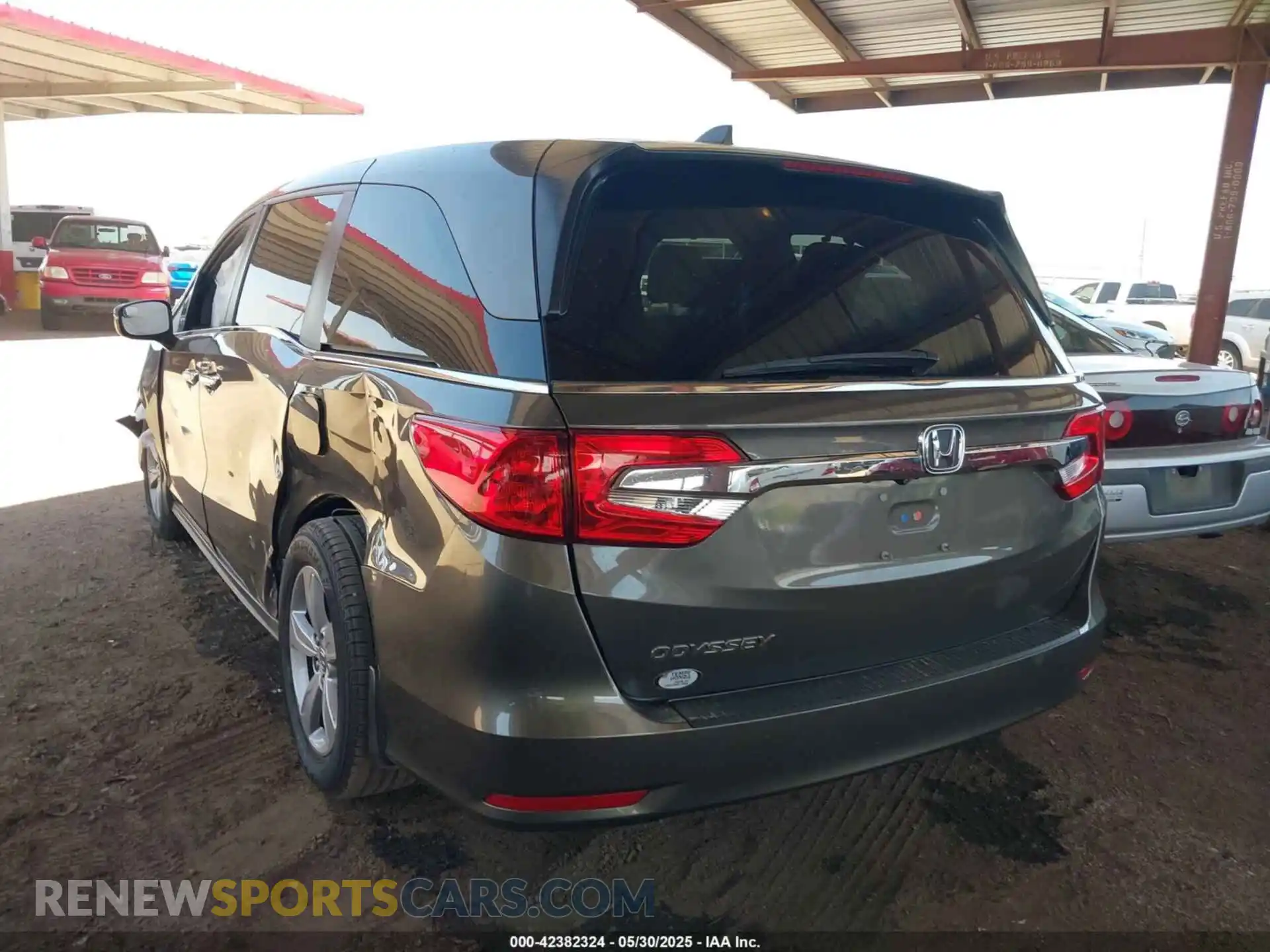 3 Photograph of a damaged car 5FNRL6H74LB011009 HONDA ODYSSEY 2020