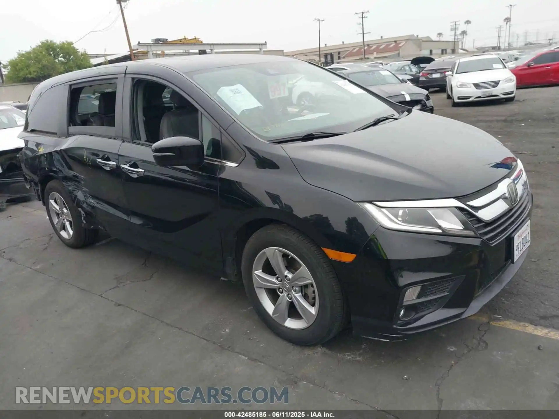 1 Photograph of a damaged car 5FNRL6H74LB018302 HONDA ODYSSEY 2020