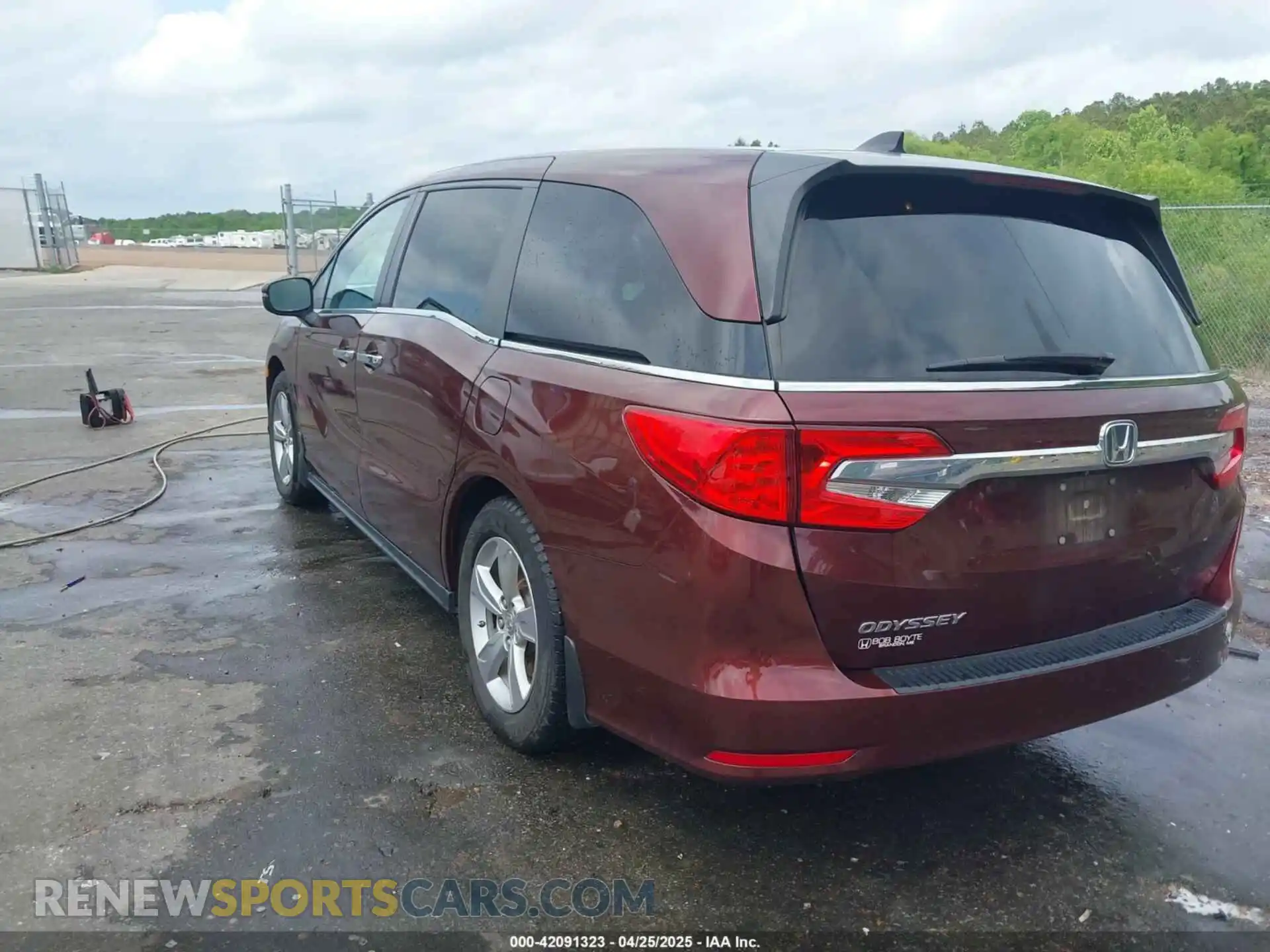 3 Photograph of a damaged car 5FNRL6H74LB041613 HONDA ODYSSEY 2020