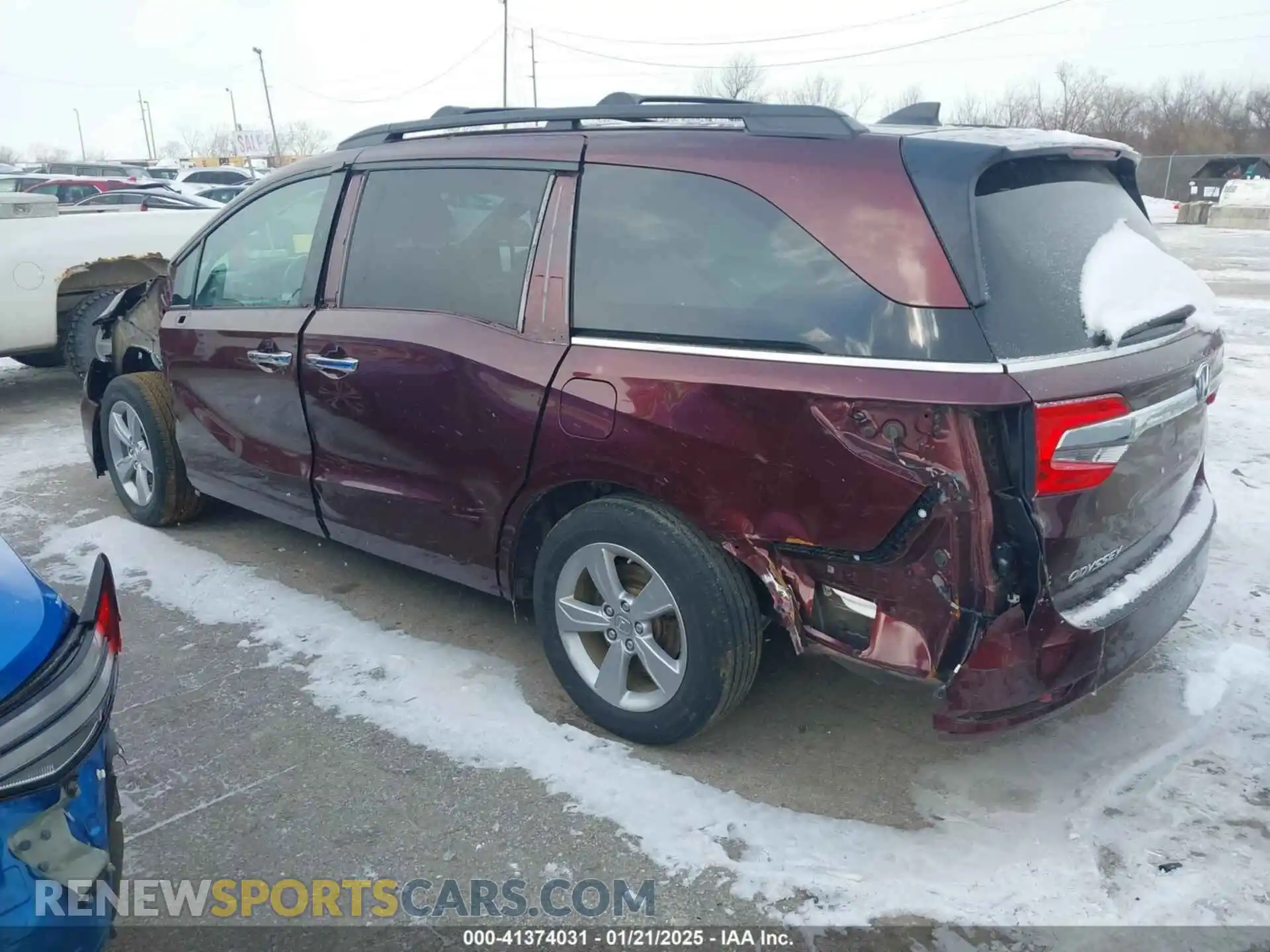 3 Photograph of a damaged car 5FNRL6H74LB058380 HONDA ODYSSEY 2020