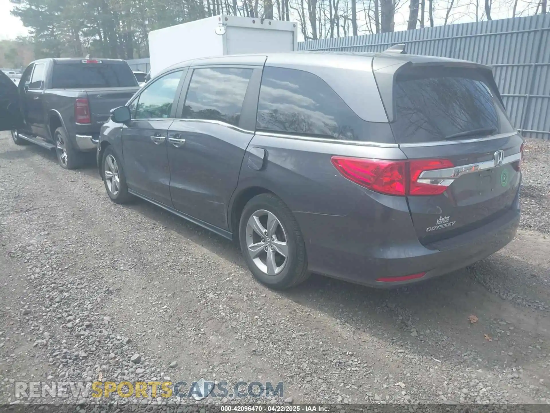 3 Photograph of a damaged car 5FNRL6H76LB041936 HONDA ODYSSEY 2020