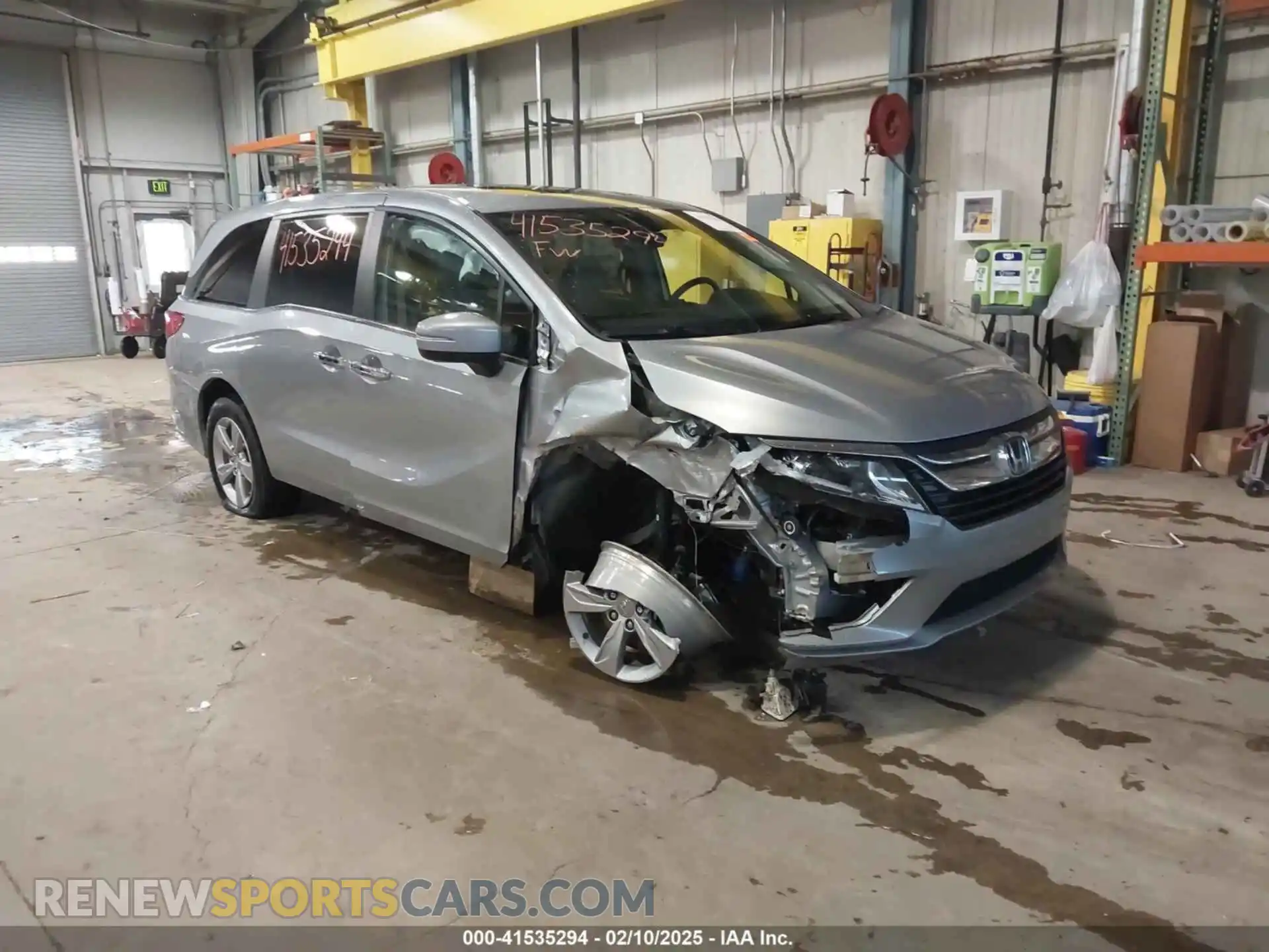 1 Photograph of a damaged car 5FNRL6H76LB042228 HONDA ODYSSEY 2020