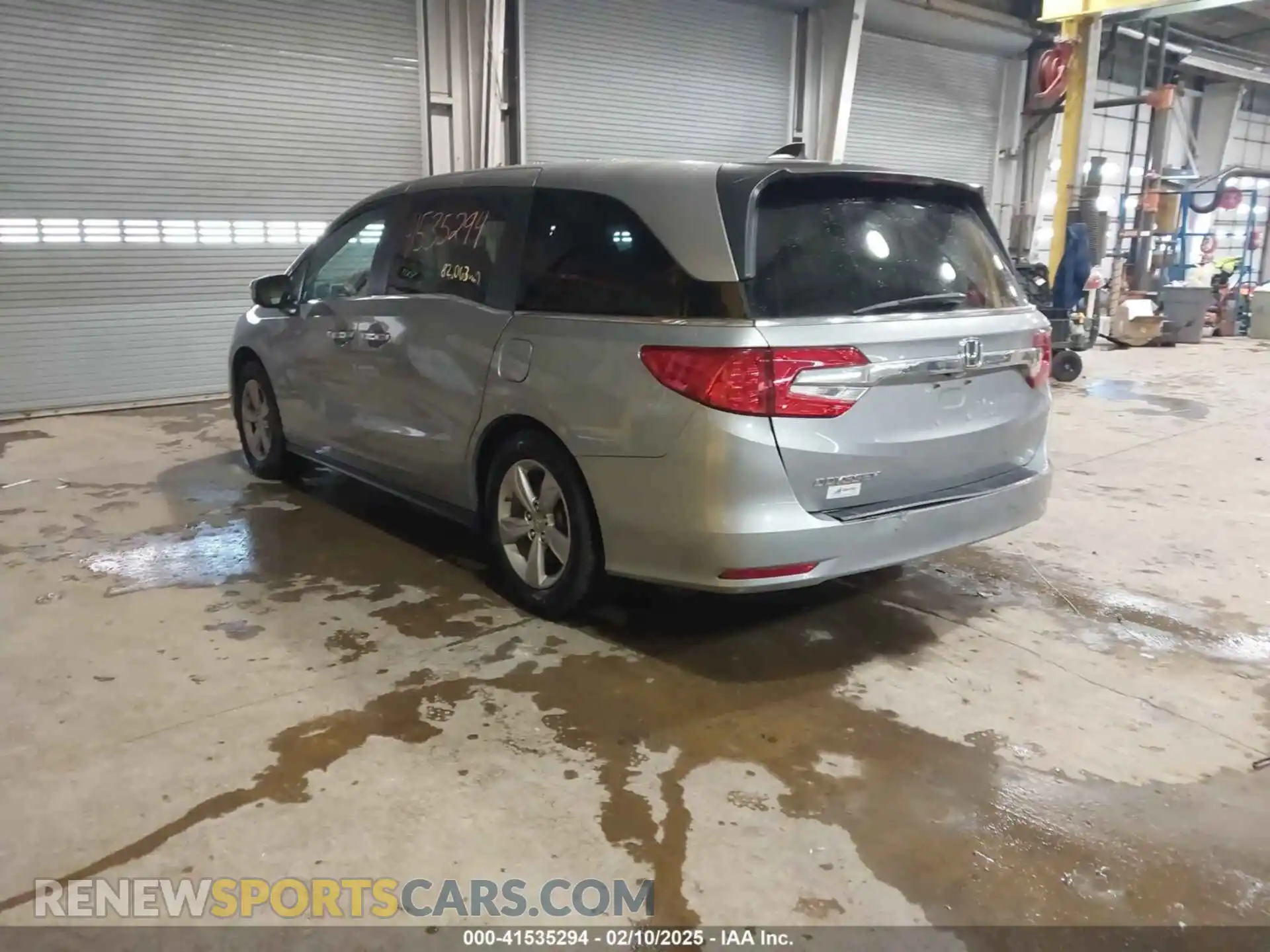 3 Photograph of a damaged car 5FNRL6H76LB042228 HONDA ODYSSEY 2020