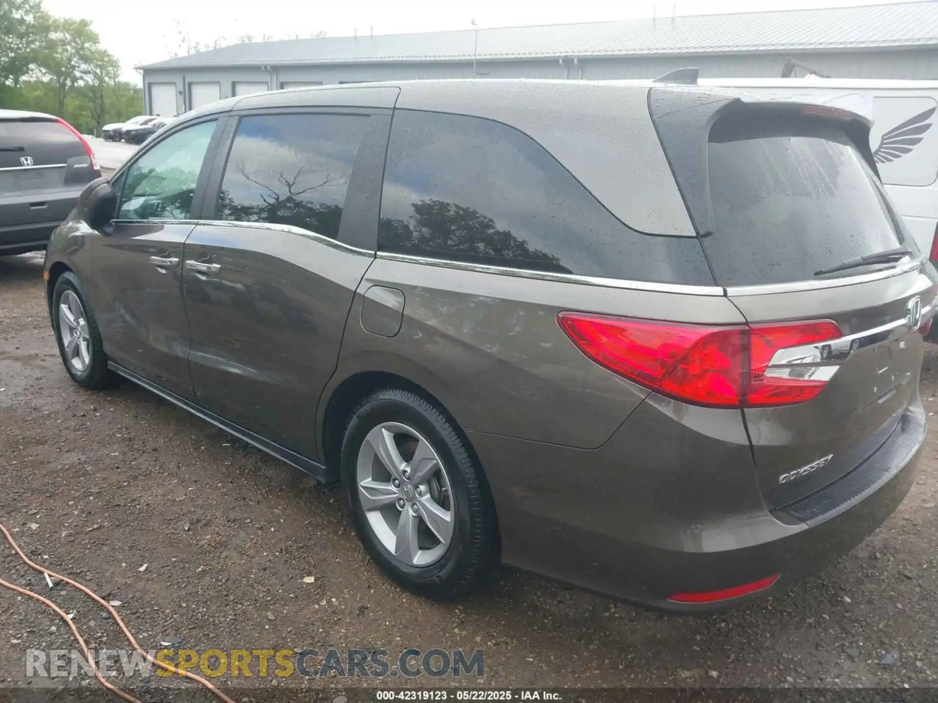 3 Photograph of a damaged car 5FNRL6H79LB048802 HONDA ODYSSEY 2020