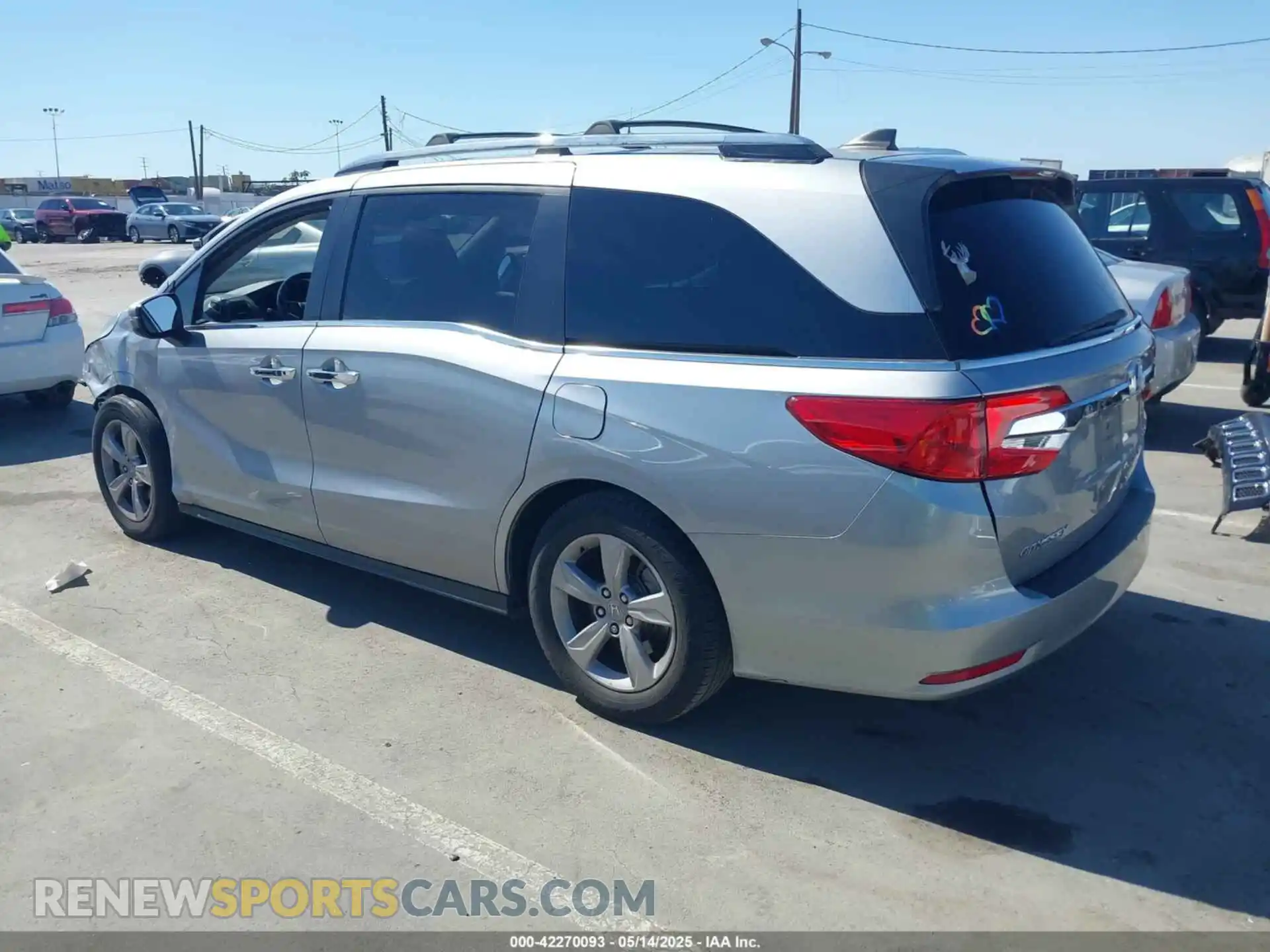 3 Photograph of a damaged car 5FNRL6H79LB048976 HONDA ODYSSEY 2020