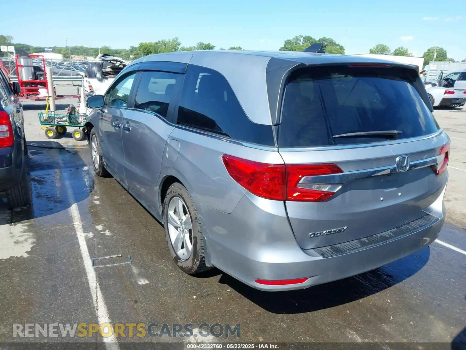 3 Photograph of a damaged car 5FNRL6H79LB060724 HONDA ODYSSEY 2020