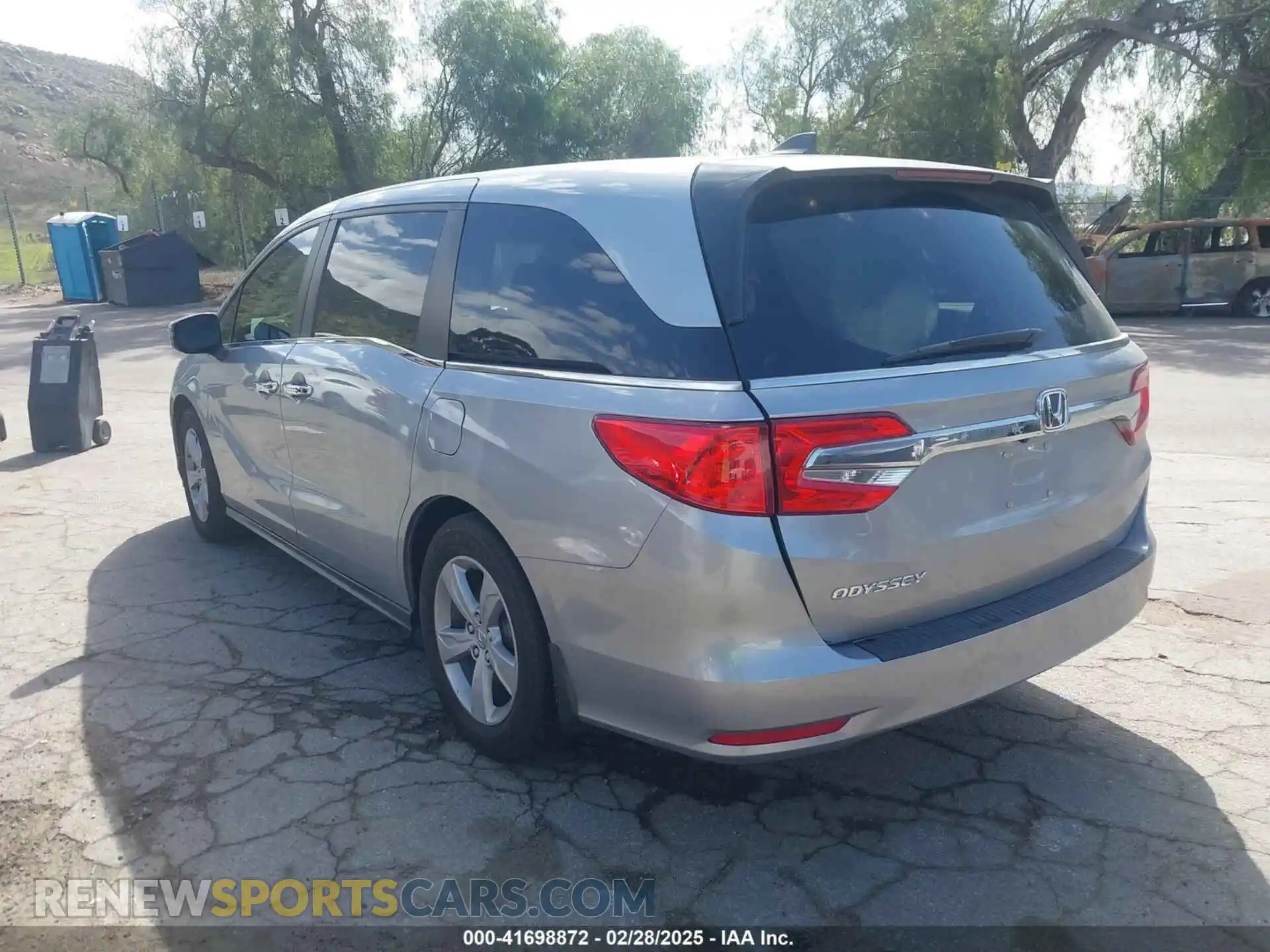 3 Photograph of a damaged car 5FNRL6H7XLB017154 HONDA ODYSSEY 2020