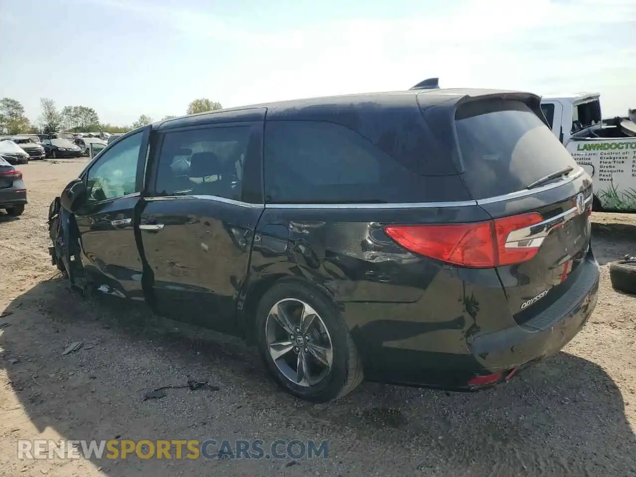 2 Photograph of a damaged car 5FNRL6H8XLB031189 HONDA ODYSSEY 2020