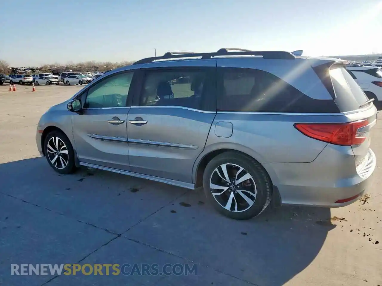 2 Photograph of a damaged car 5FNRL6H9XLB000033 HONDA ODYSSEY 2020