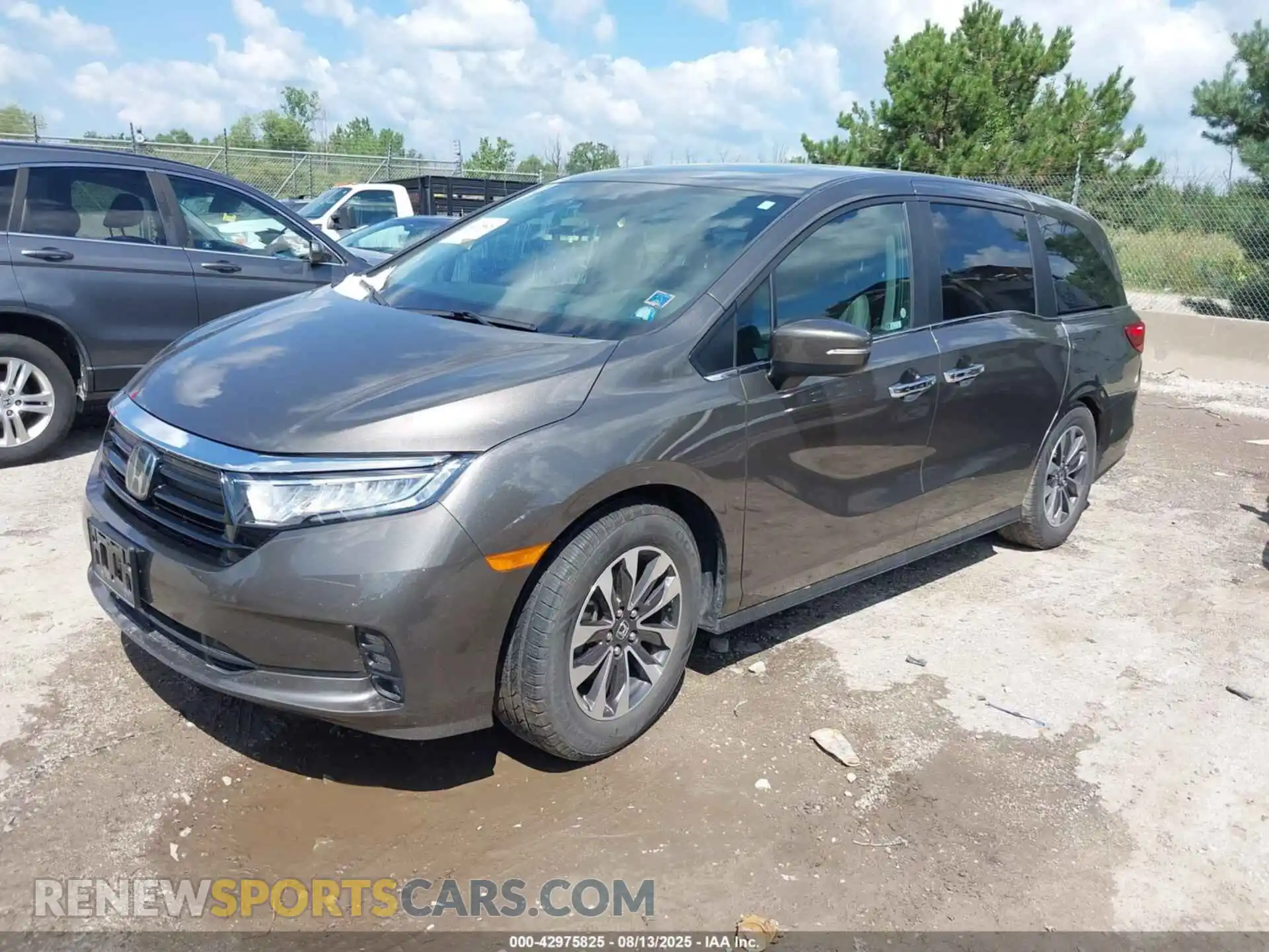 2 Photograph of a damaged car 5FNRL6H75MB021064 HONDA ODYSSEY 2021