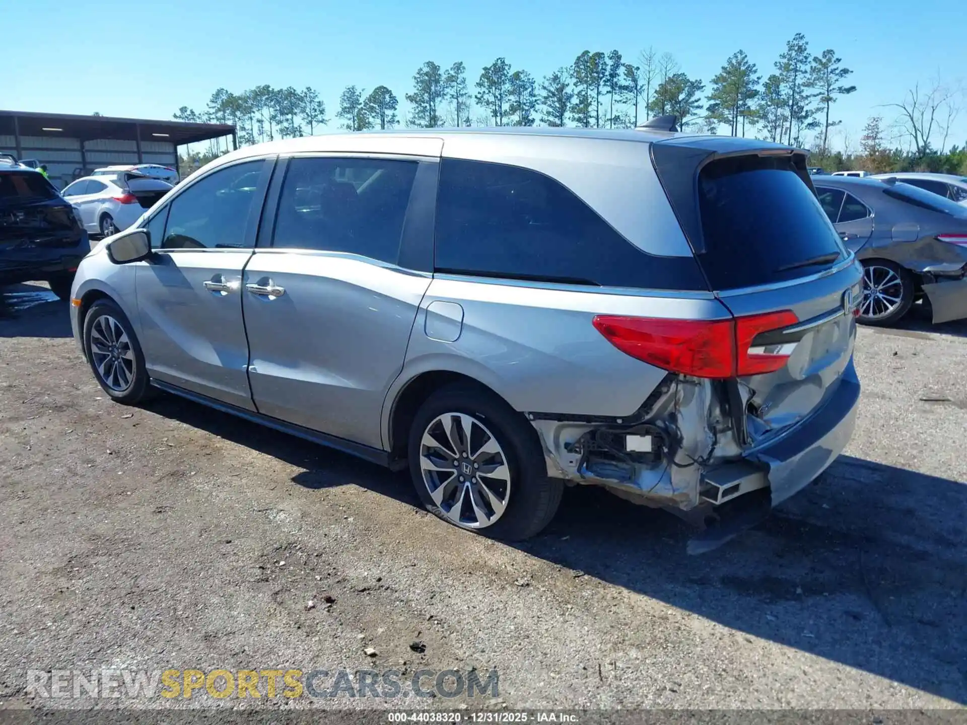 3 Photograph of a damaged car 5FNRL6H7XMB005278 HONDA ODYSSEY 2021