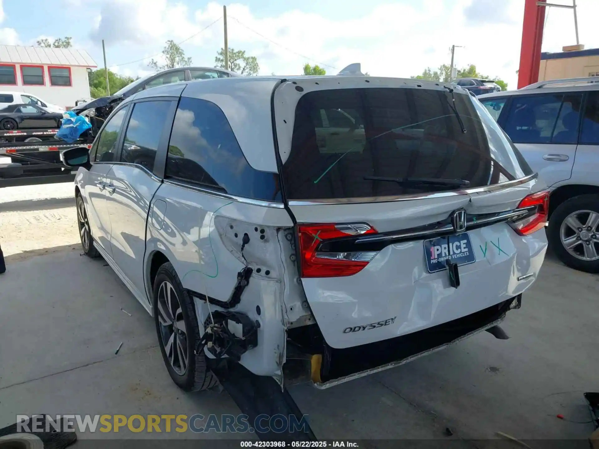 3 Photograph of a damaged car 5FNRL6H80MB003323 HONDA ODYSSEY 2021