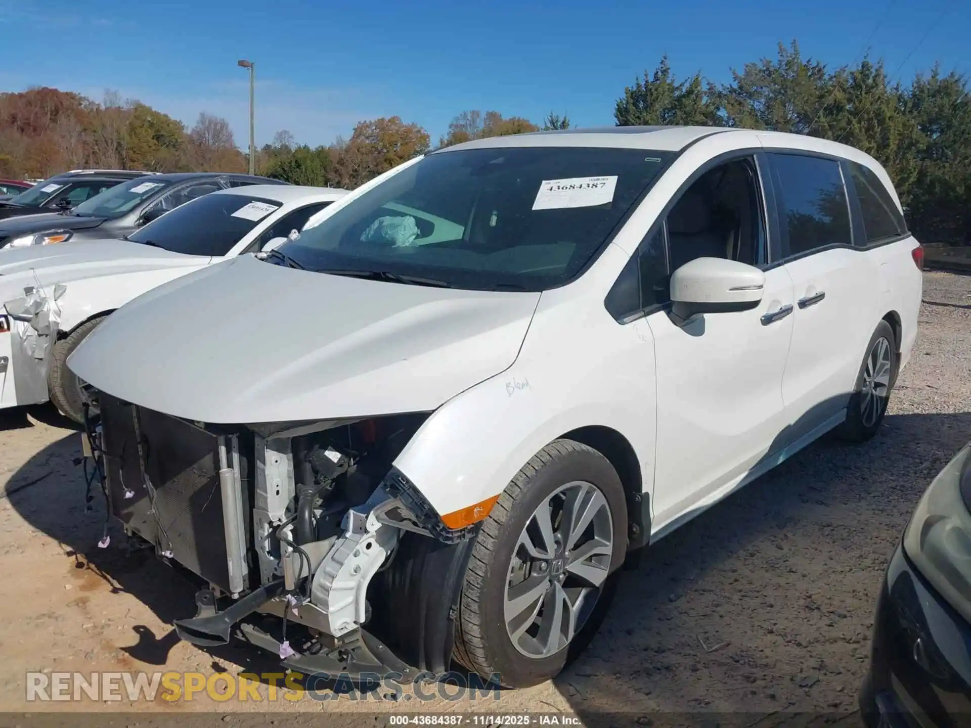 2 Photograph of a damaged car 5FNRL6H81MB018266 HONDA ODYSSEY 2021