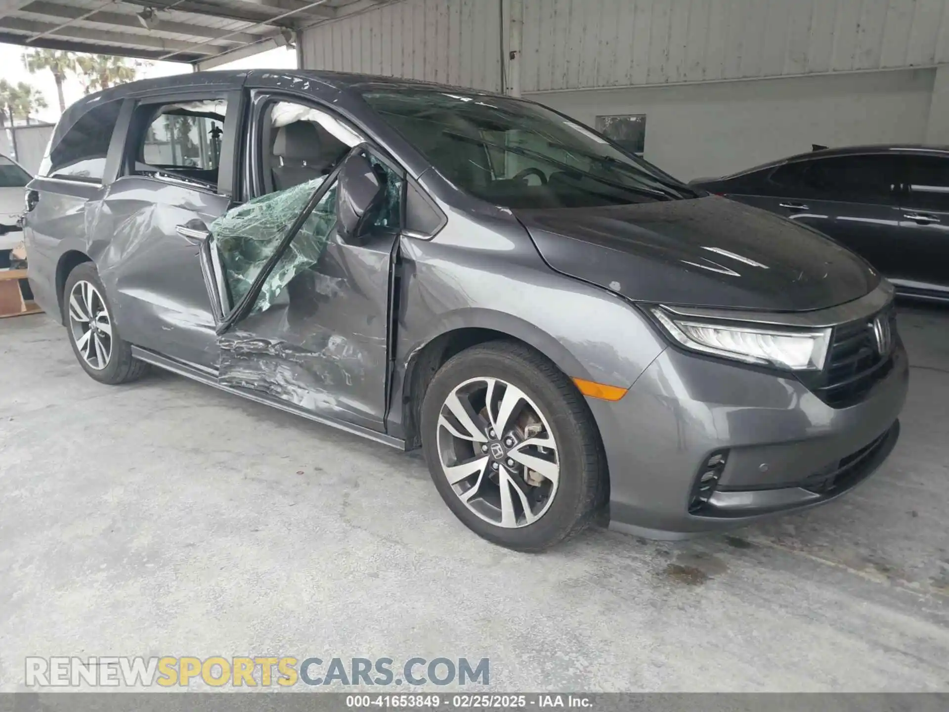 1 Photograph of a damaged car 5FNRL6H82MB012377 HONDA ODYSSEY 2021