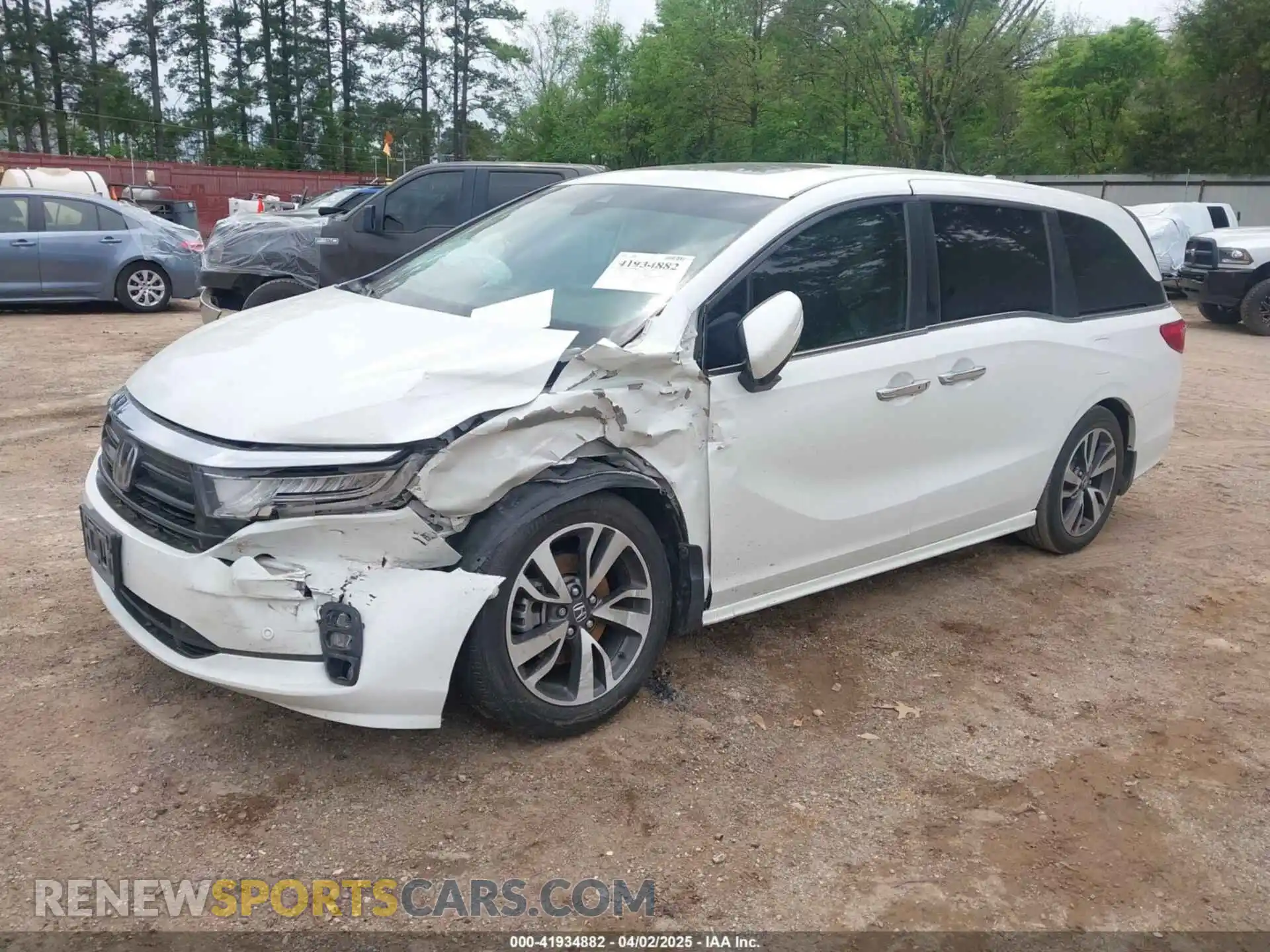 2 fotografías del automóvil dañado 5FNRL6H82MB024271 HONDA ODYSSEY 2021