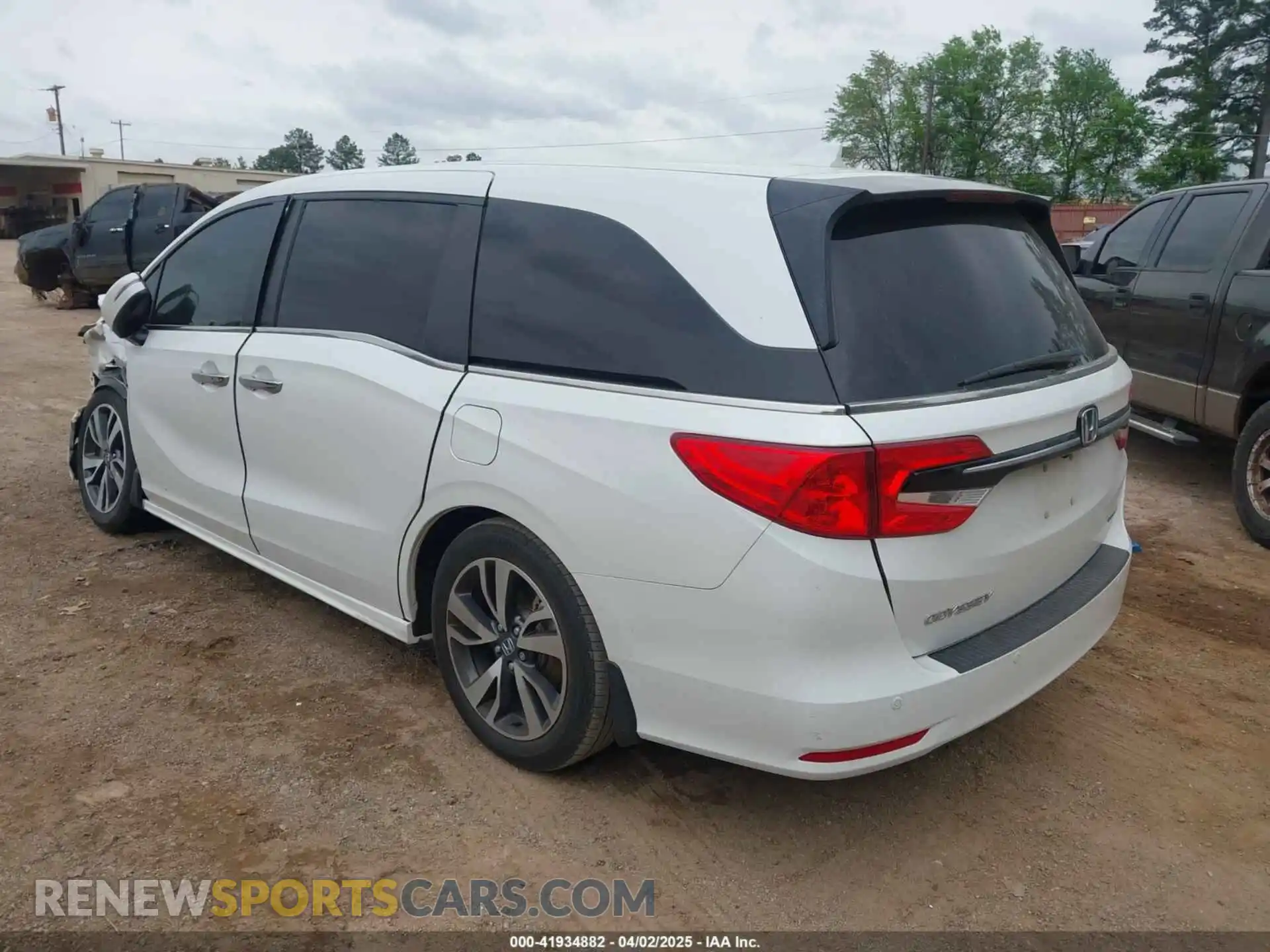3 fotografías del automóvil dañado 5FNRL6H82MB024271 HONDA ODYSSEY 2021