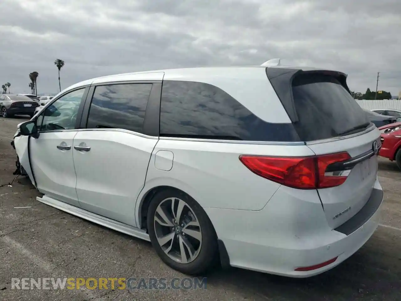 2 Photograph of a damaged car 5FNRL6H85MB038603 HONDA ODYSSEY 2021