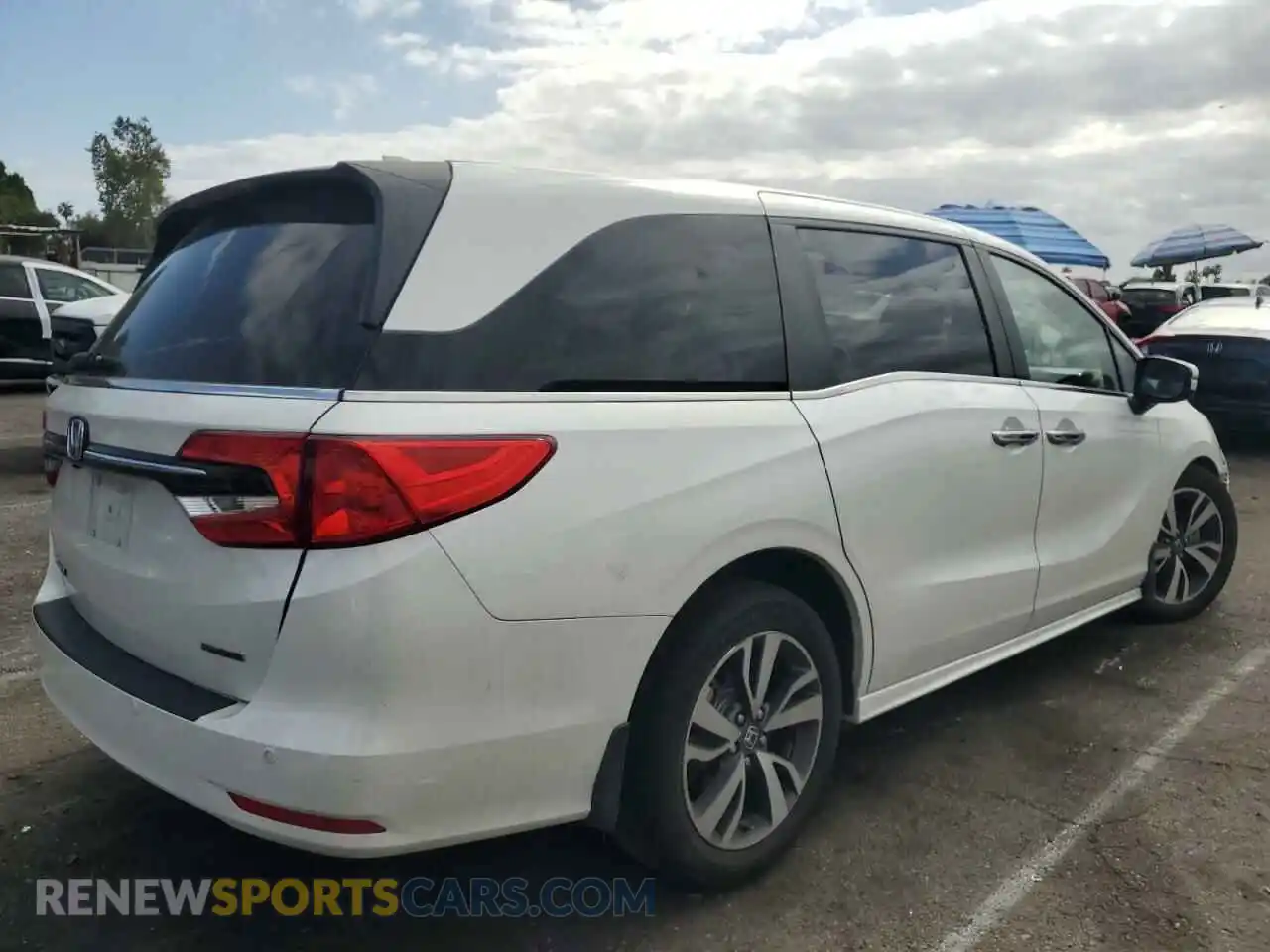 3 Photograph of a damaged car 5FNRL6H85MB038603 HONDA ODYSSEY 2021