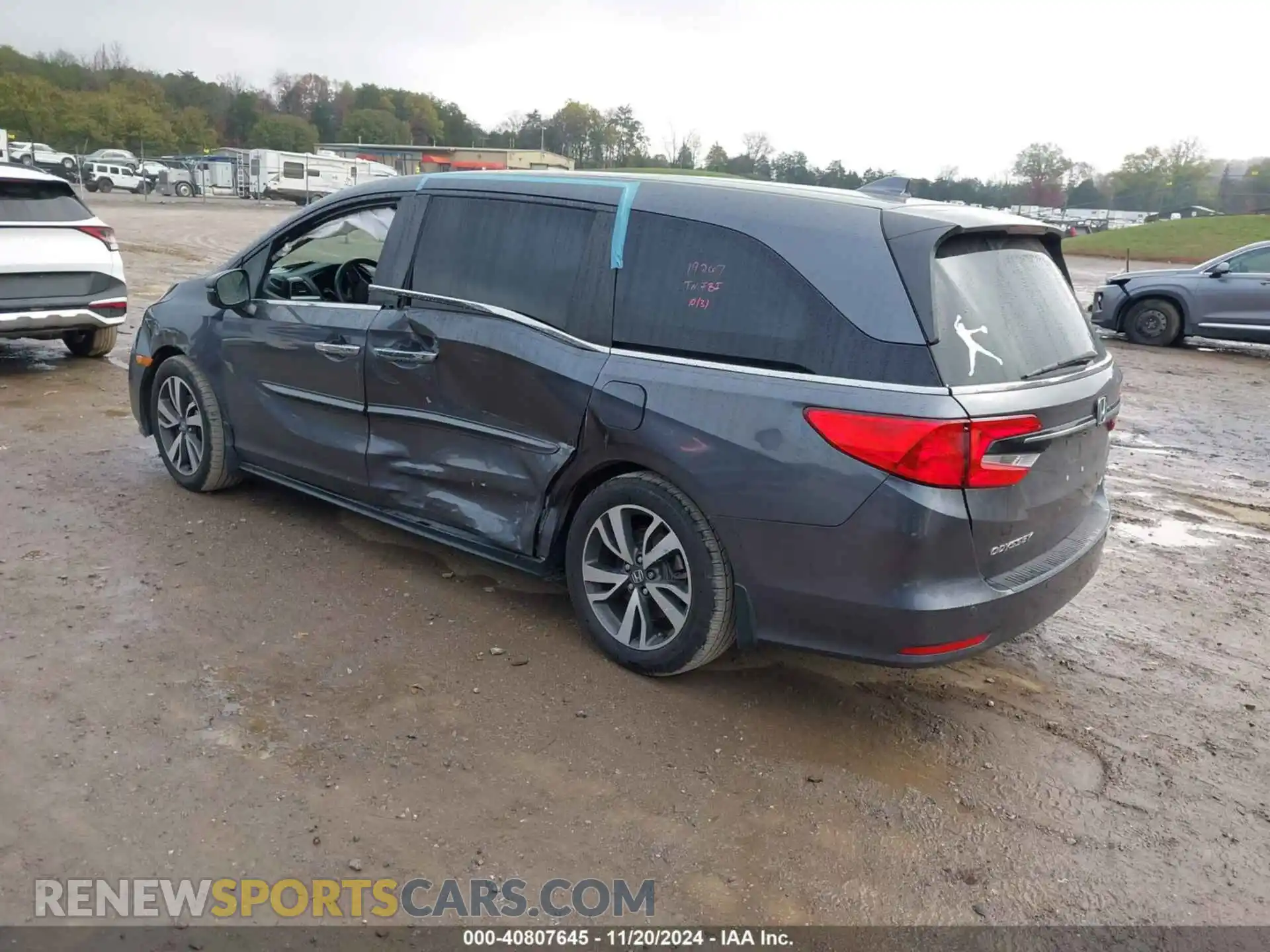 3 Photograph of a damaged car 5FNRL6H86MB036441 HONDA ODYSSEY 2021