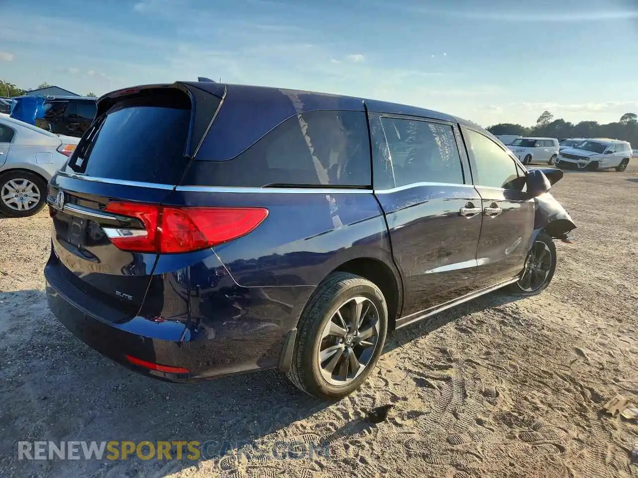 3 Photograph of a damaged car 5FNRL6H9XMB015519 HONDA ODYSSEY 2021