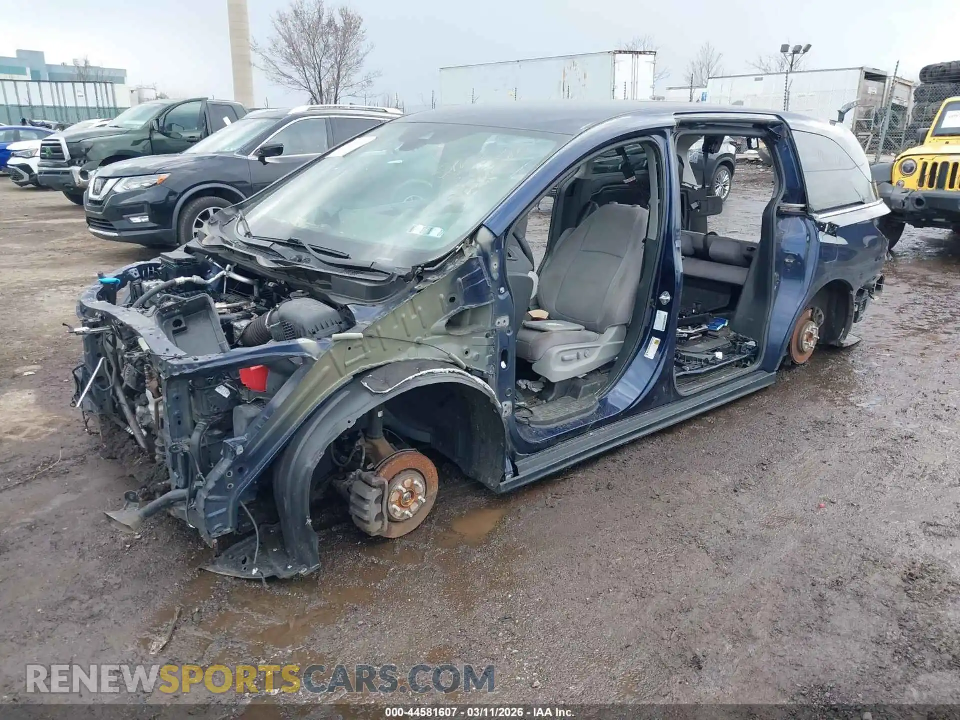 2 Photograph of a damaged car 5FNRL6H5XNB025577 HONDA ODYSSEY 2022