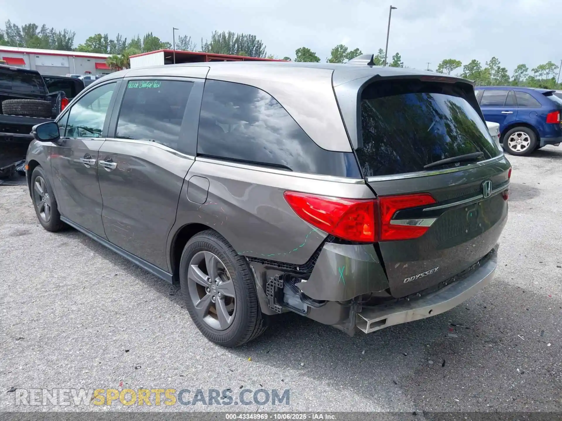 3 Photograph of a damaged car 5FNRL6H5XNB031024 HONDA ODYSSEY 2022