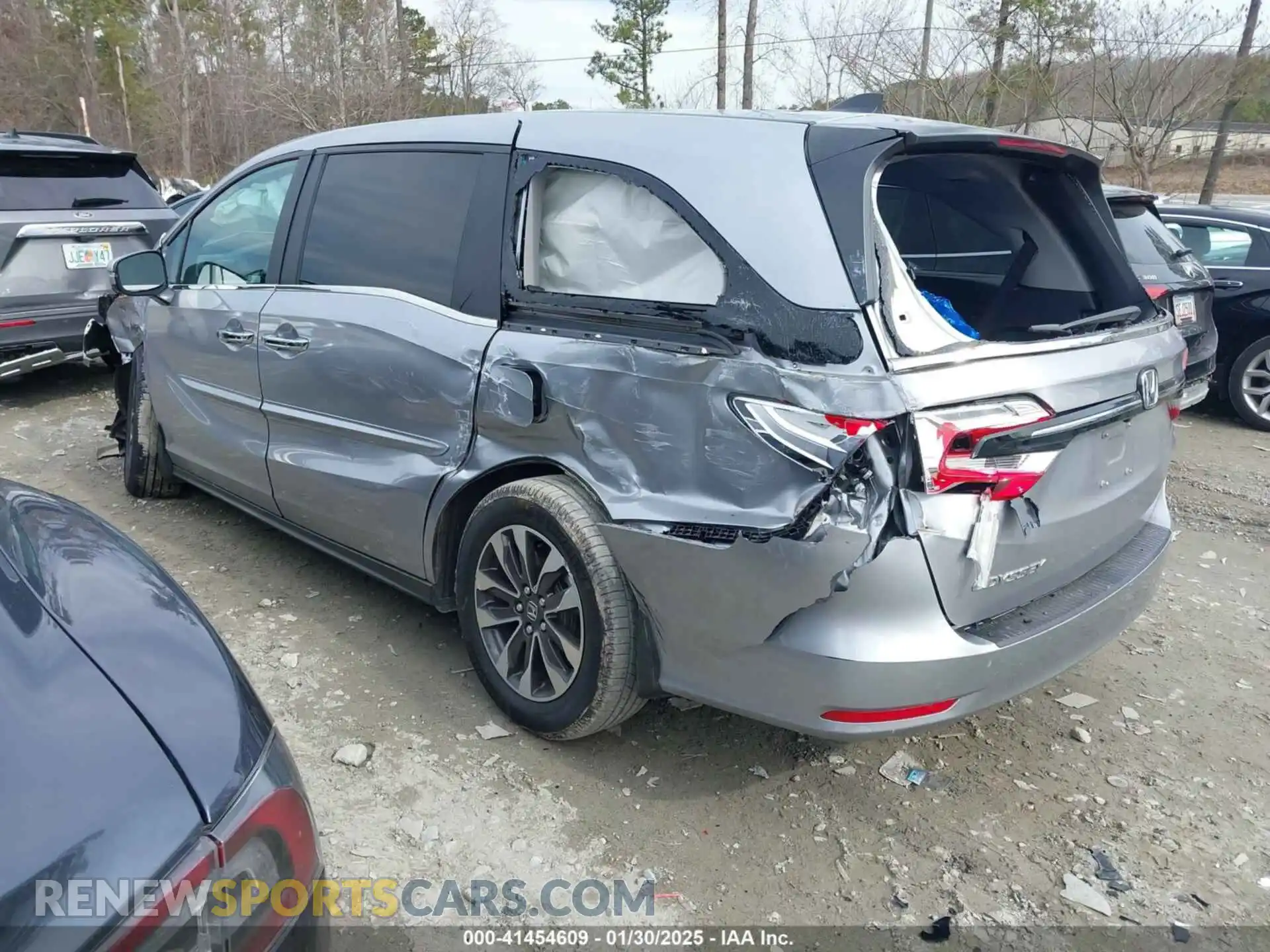 3 Photograph of a damaged car 5FNRL6H72NB059451 HONDA ODYSSEY 2022