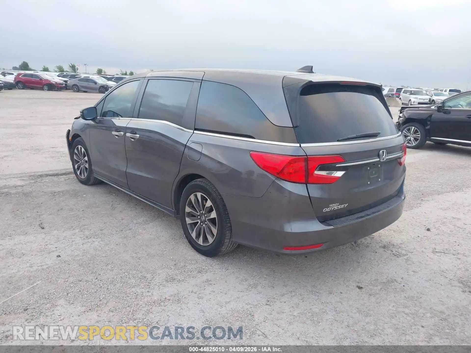 3 Photograph of a damaged car 5FNRL6H76NB018319 HONDA ODYSSEY 2022