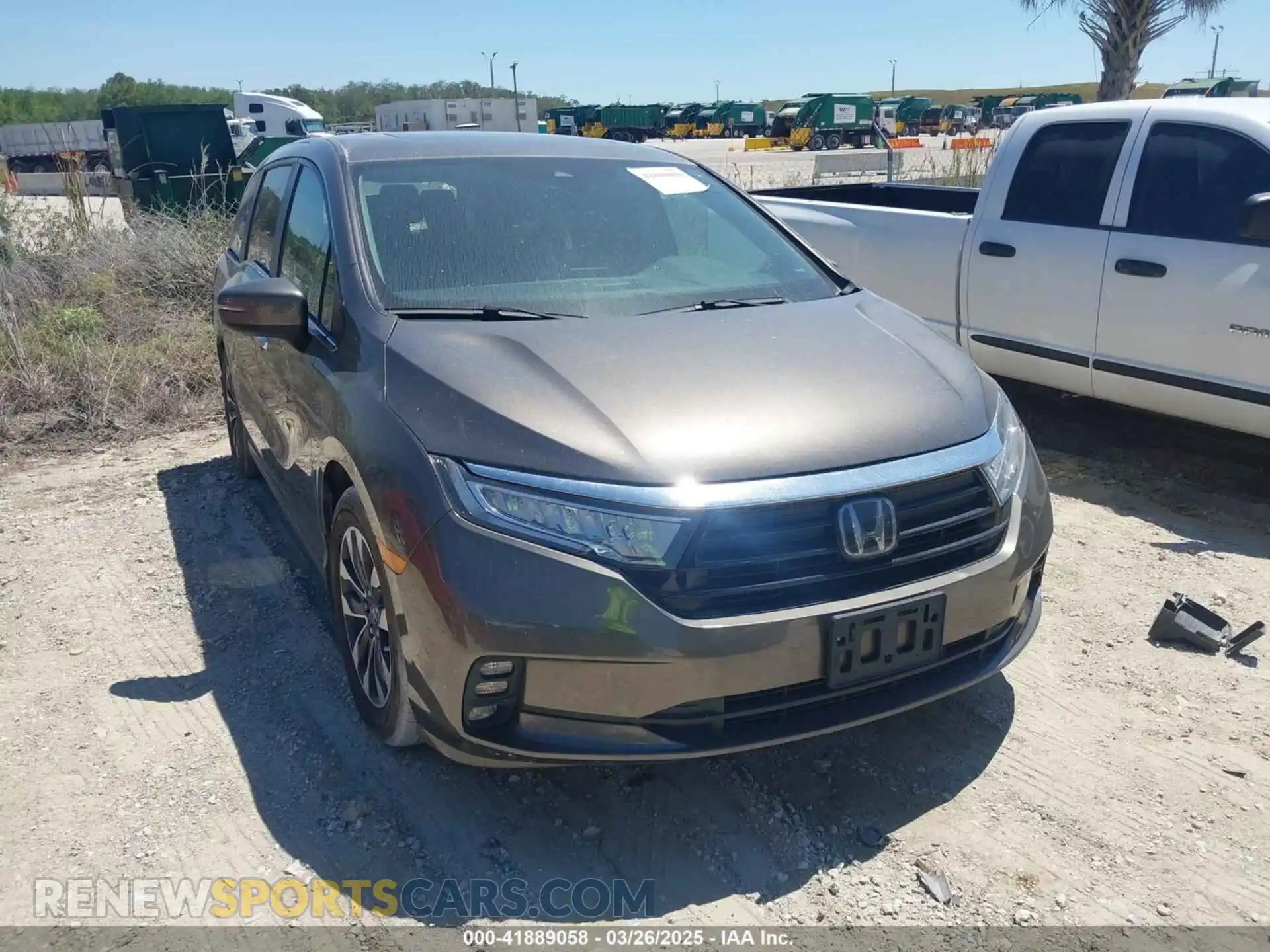 1 Photograph of a damaged car 5FNRL6H76NB052194 HONDA ODYSSEY 2022