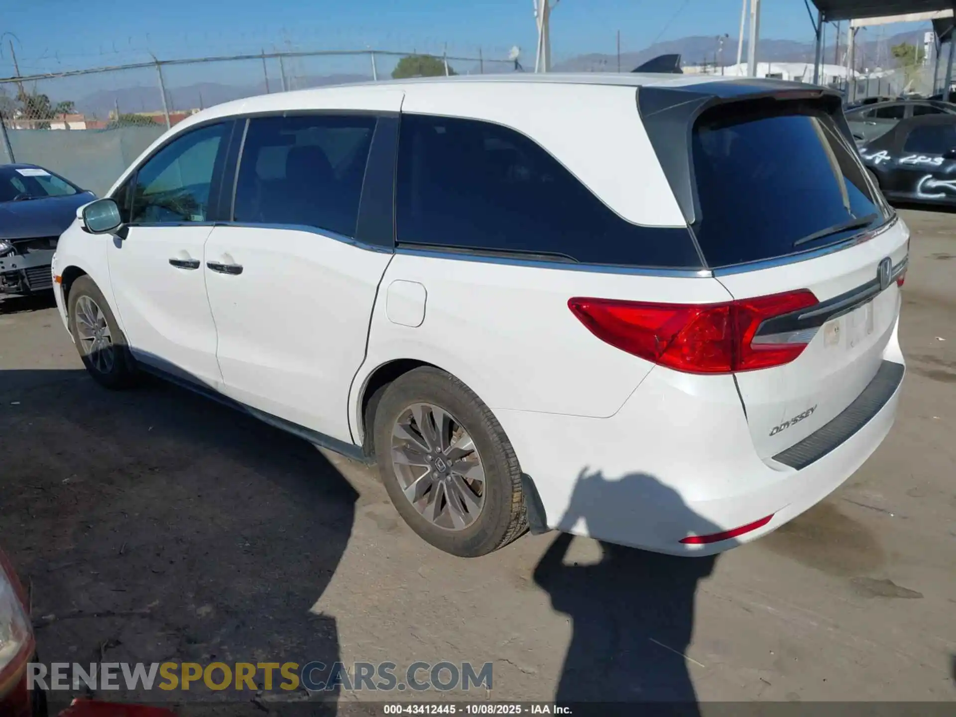 3 Photograph of a damaged car 5FNRL6H76NB064409 HONDA ODYSSEY 2022