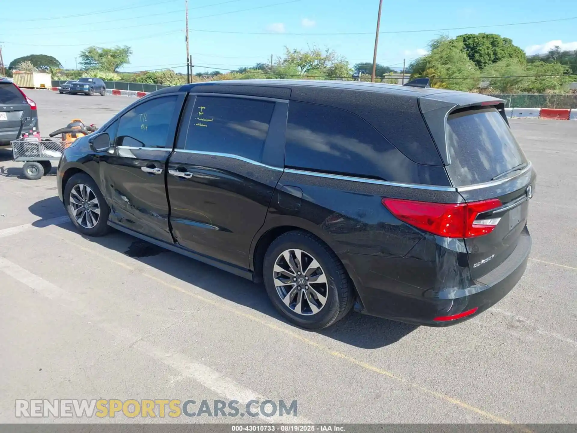 3 Photograph of a damaged car 5FNRL6H78NB019911 HONDA ODYSSEY 2022