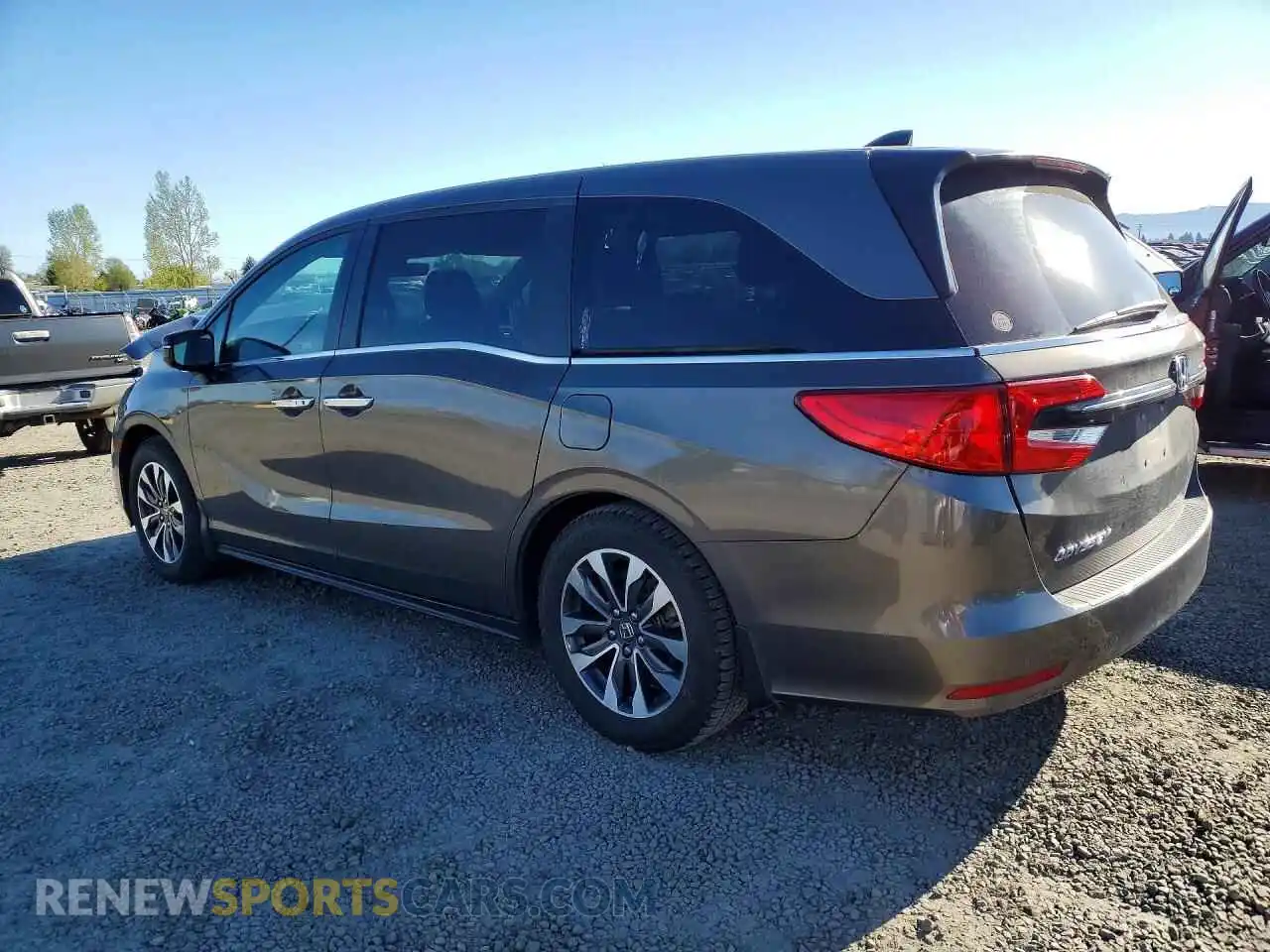 2 Photograph of a damaged car 5FNRL6H78NB047546 HONDA ODYSSEY 2022