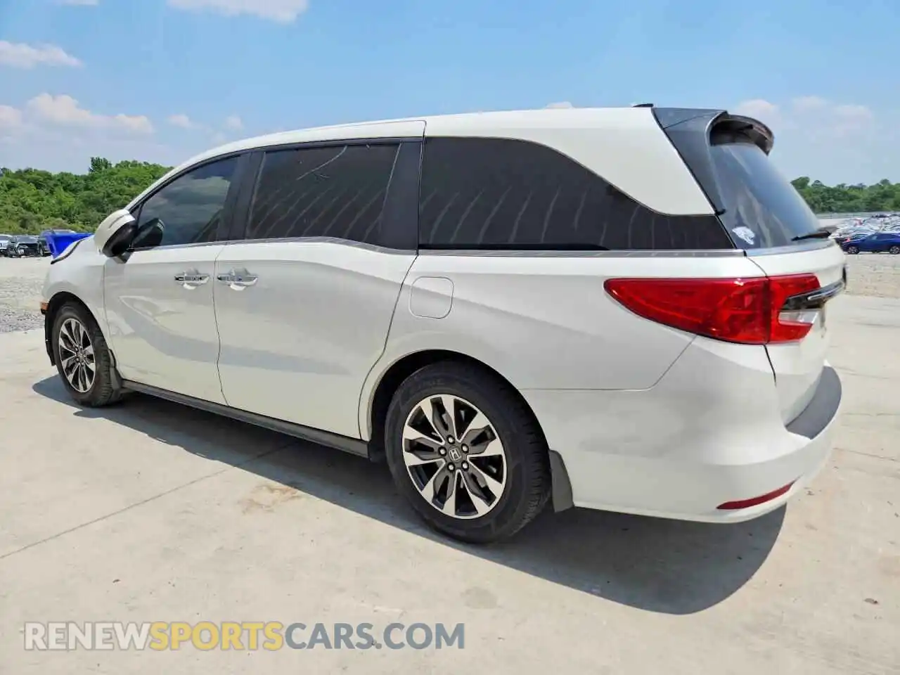 2 Photograph of a damaged car 5FNRL6H7XNB045121 HONDA ODYSSEY 2022