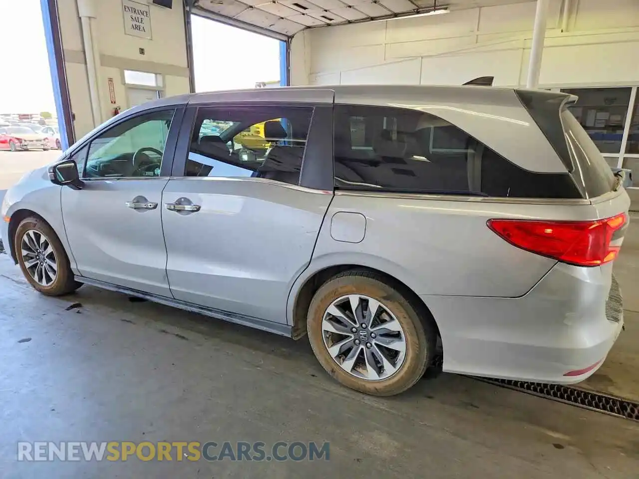 2 fotografías del automóvil dañado 5FNRL6H7XNB060492 HONDA ODYSSEY 2022