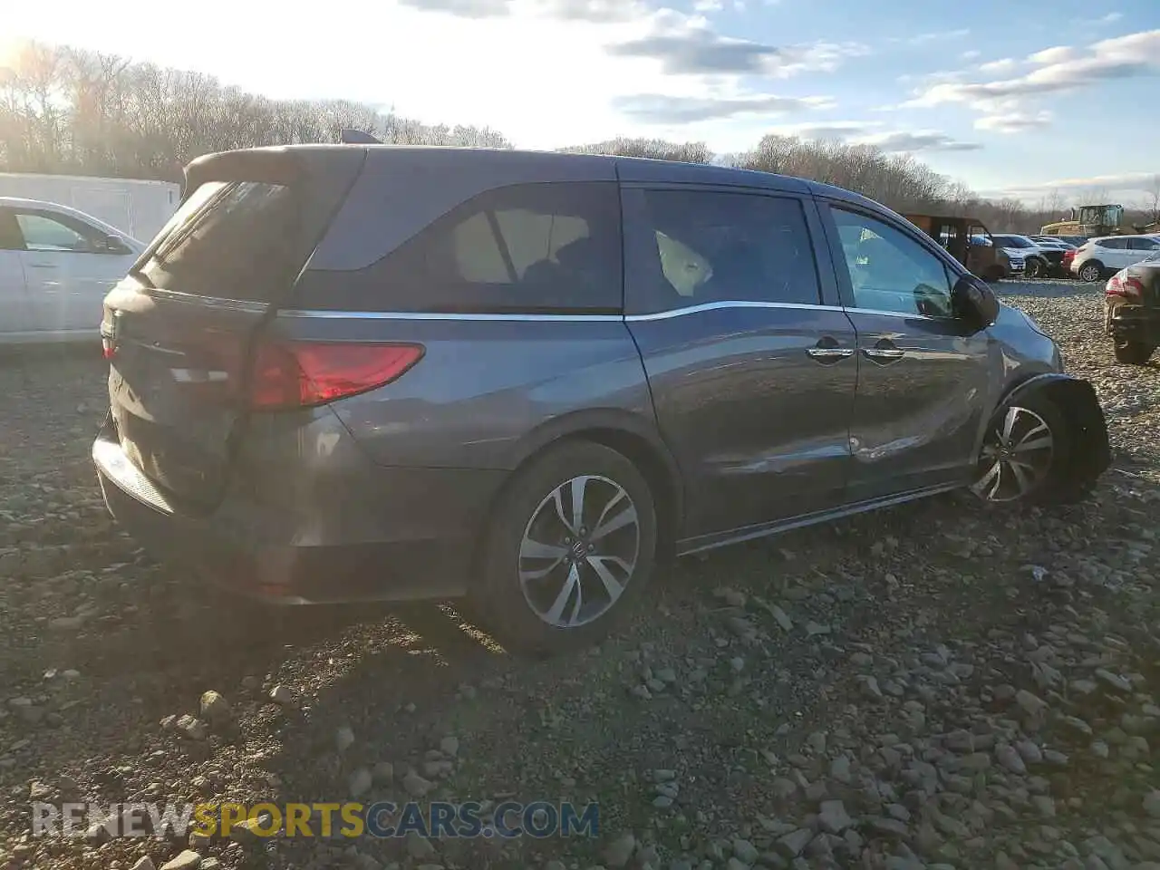 3 Photograph of a damaged car 5FNRL6H81NB028958 HONDA ODYSSEY 2022