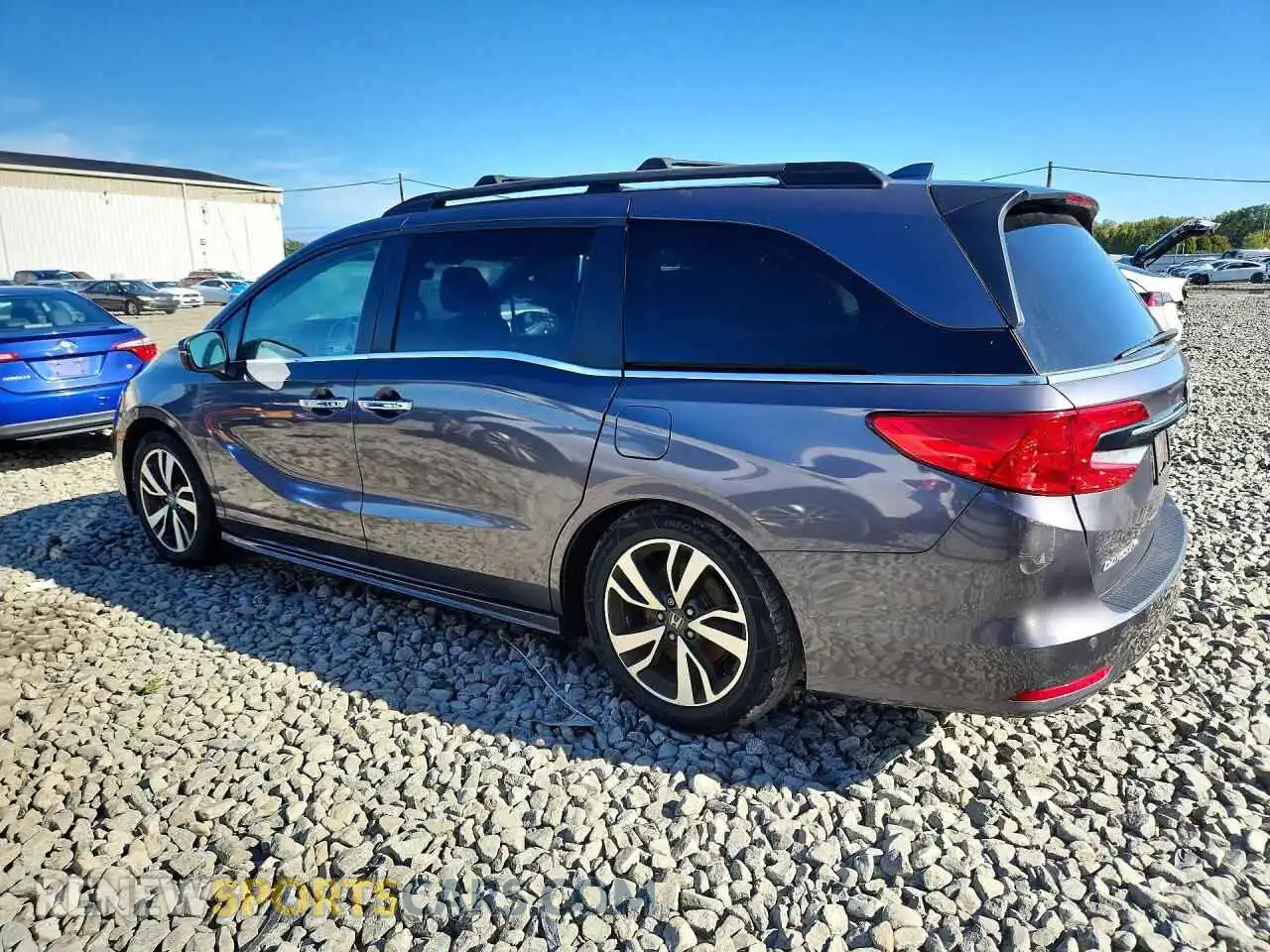 2 Photograph of a damaged car 5FNRL6H82NB023039 HONDA ODYSSEY 2022