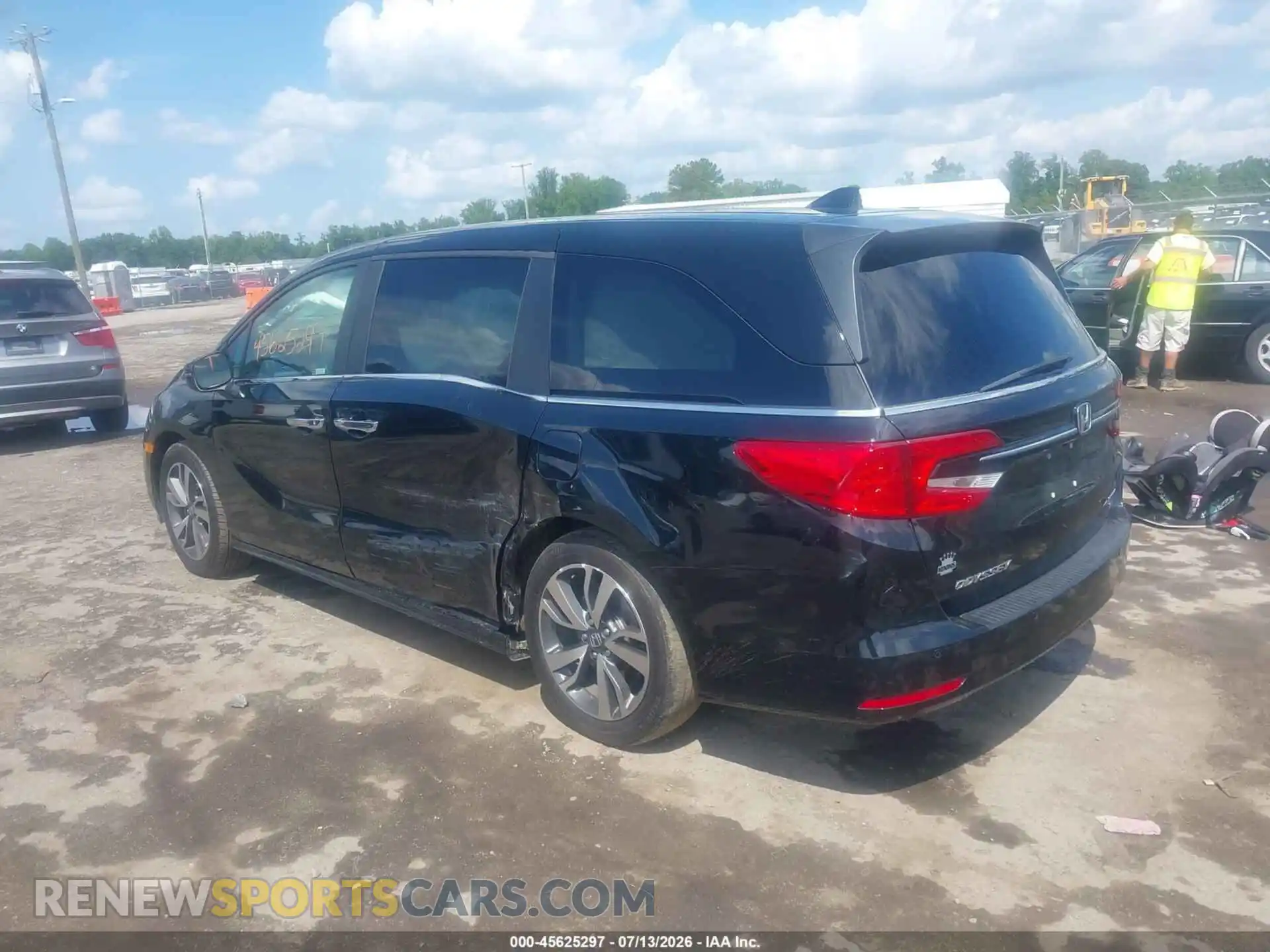 3 Фотография поврежденного автомобиля 5FNRL6H82NB068126 HONDA ODYSSEY 2022