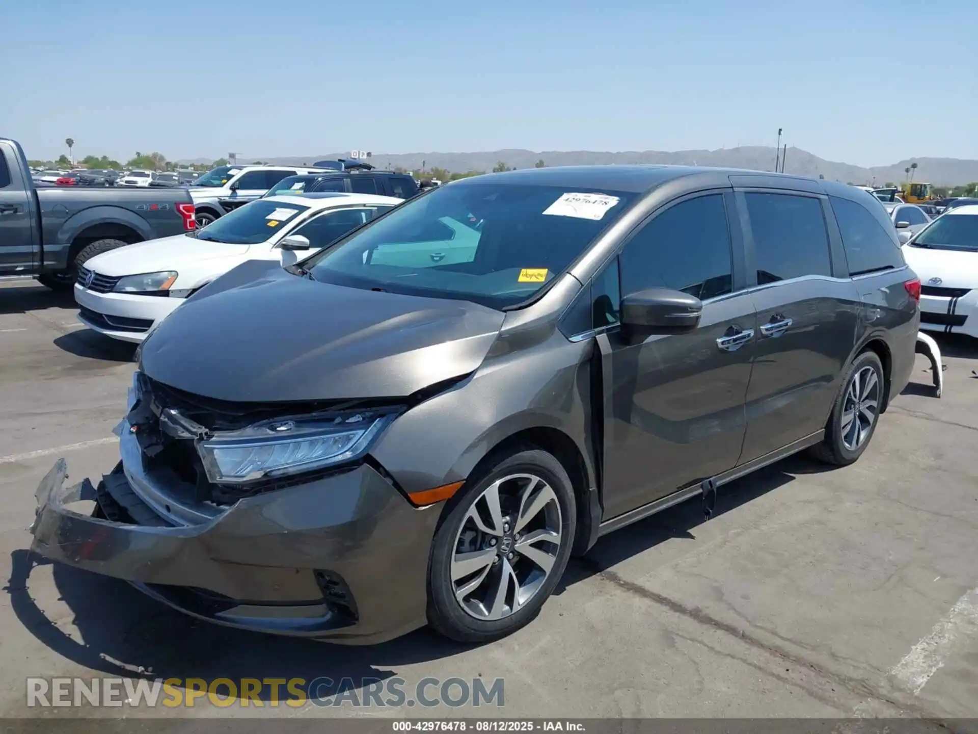 2 Photograph of a damaged car 5FNRL6H83NB038455 HONDA ODYSSEY 2022