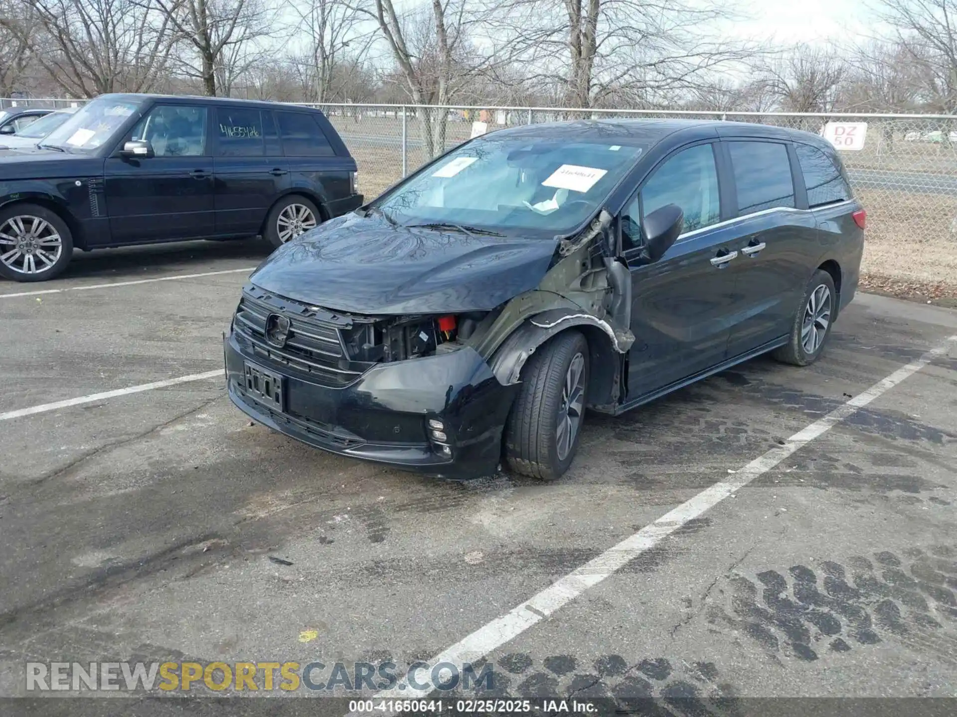 2 Photograph of a damaged car 5FNRL6H84NB024757 HONDA ODYSSEY 2022