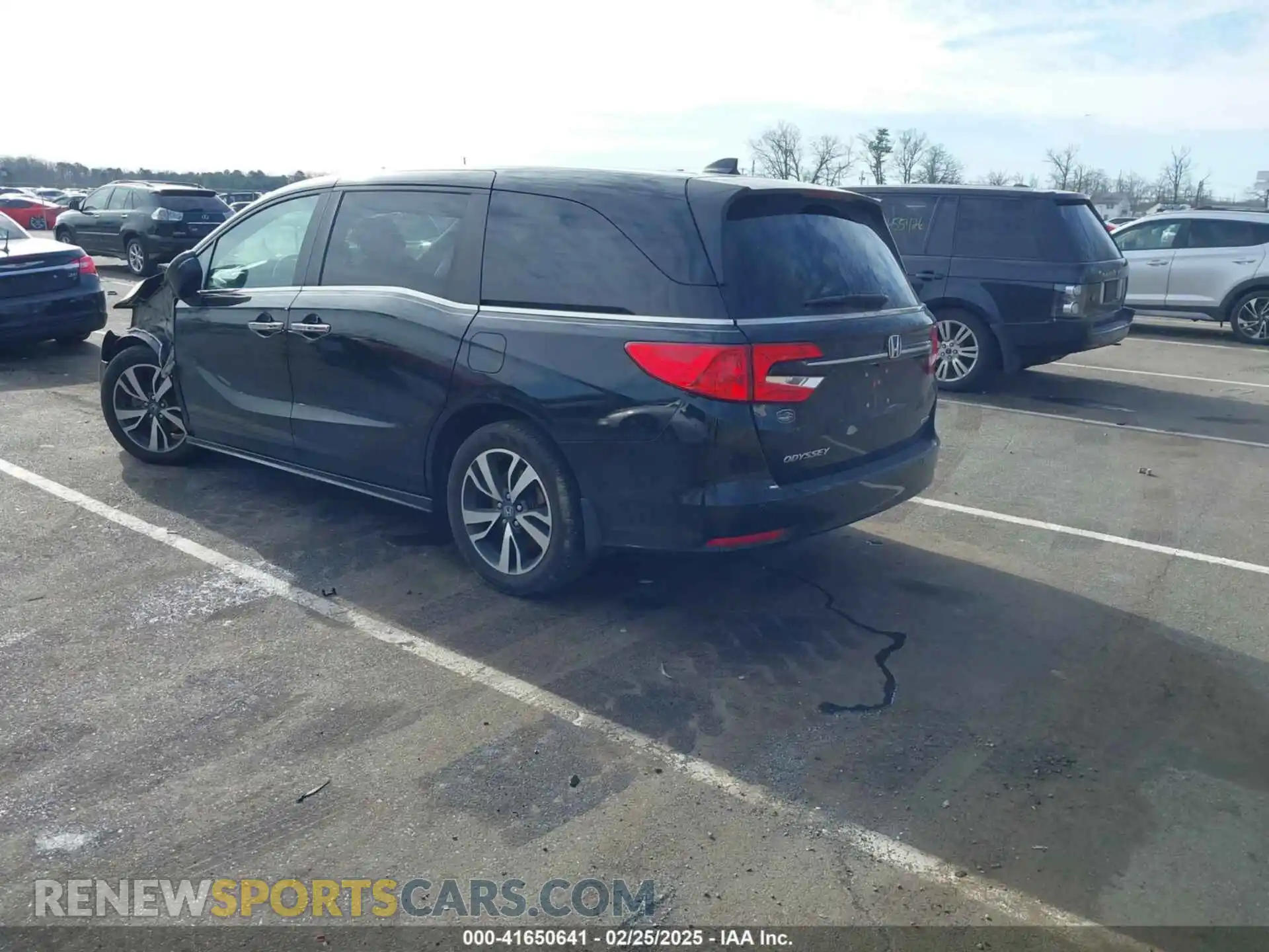 3 Photograph of a damaged car 5FNRL6H84NB024757 HONDA ODYSSEY 2022
