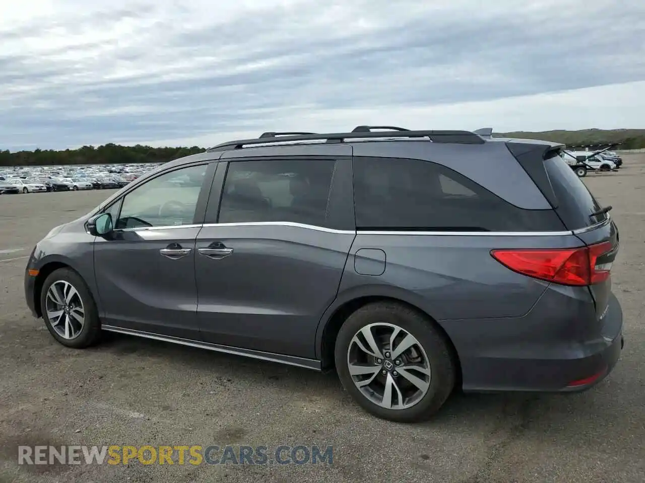 2 Photograph of a damaged car 5FNRL6H84NB052834 HONDA ODYSSEY 2022