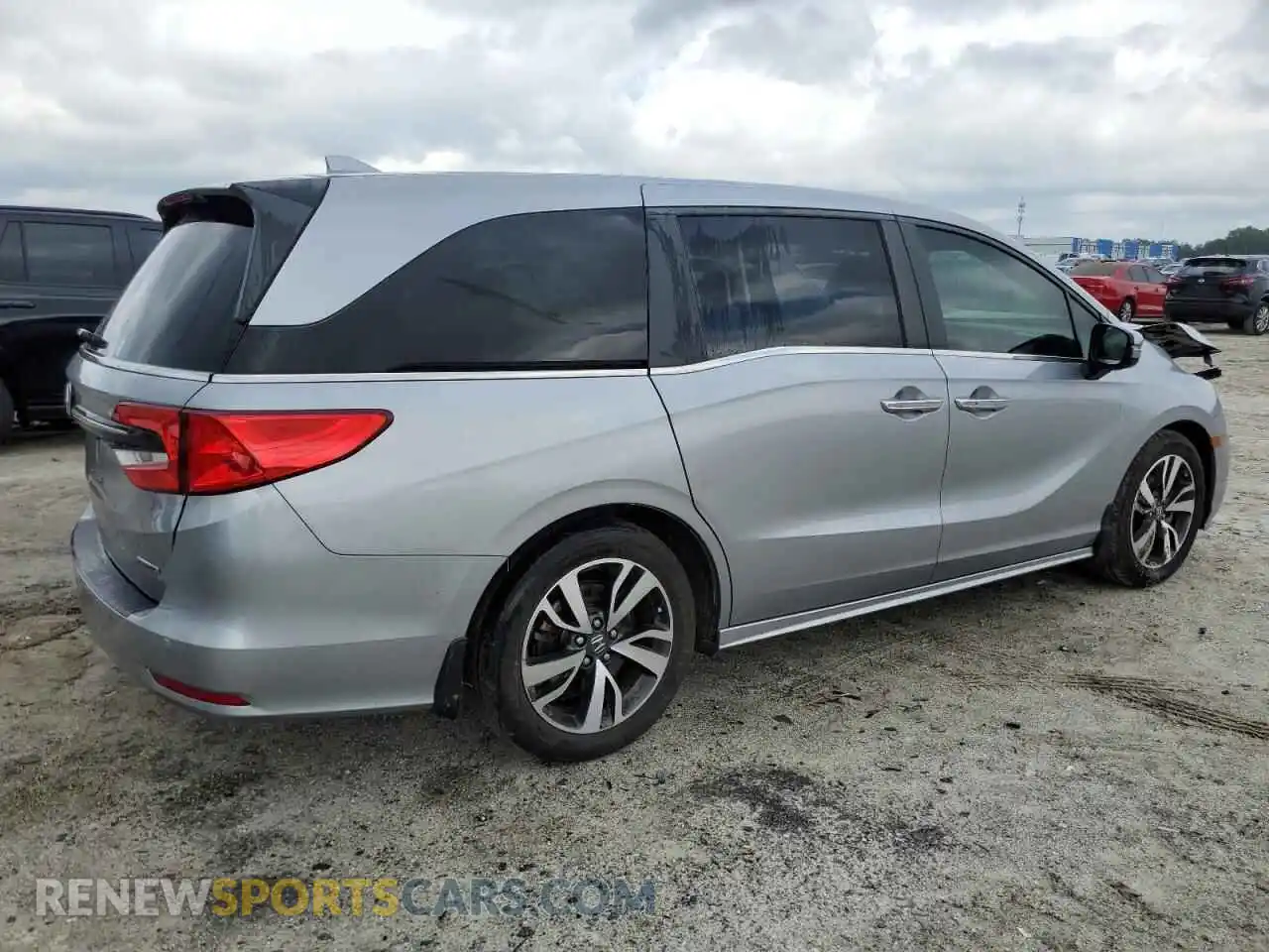 3 Photograph of a damaged car 5FNRL6H85NB005361 HONDA ODYSSEY 2022