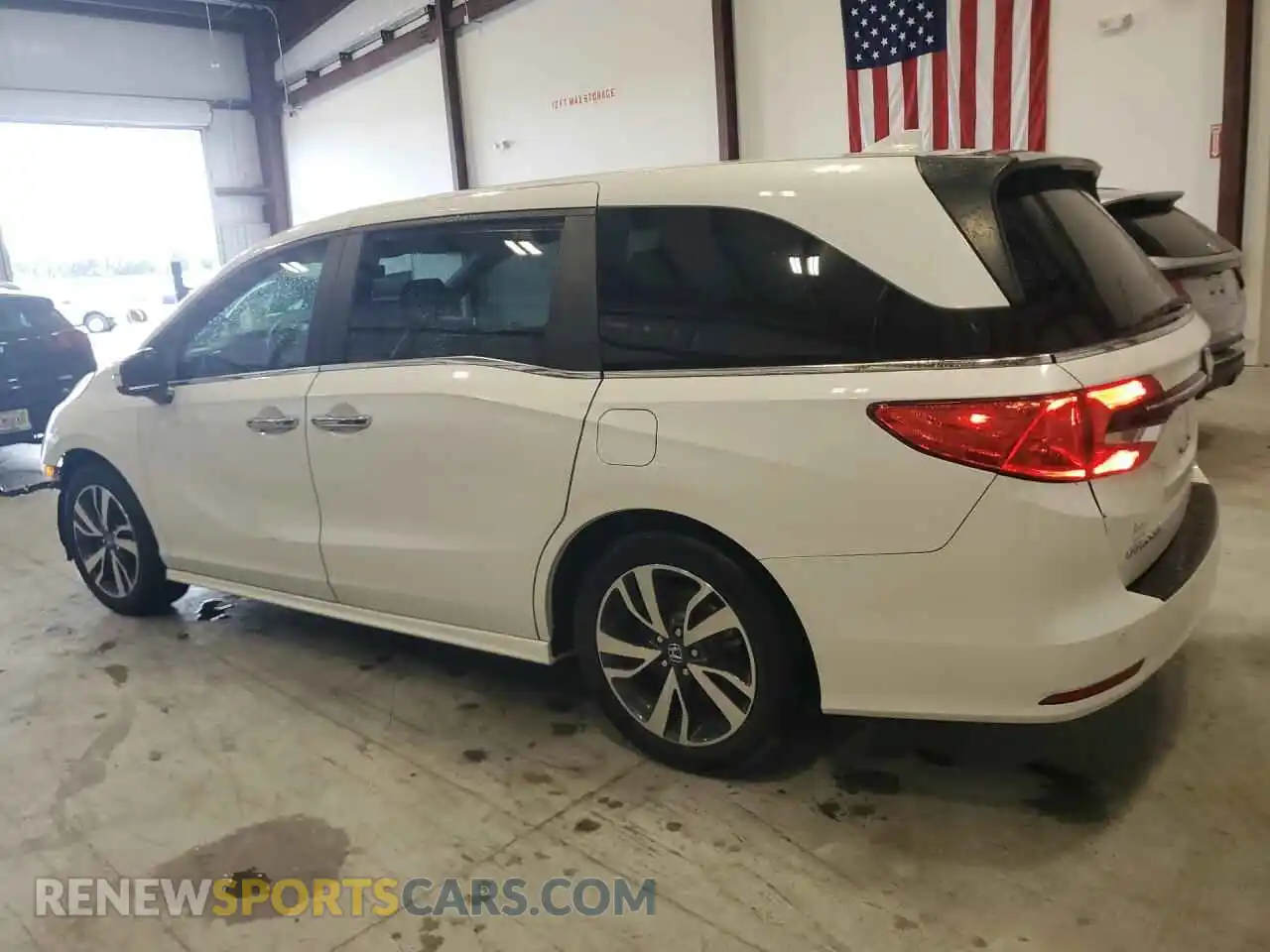 2 Photograph of a damaged car 5FNRL6H86NB014893 HONDA ODYSSEY 2022
